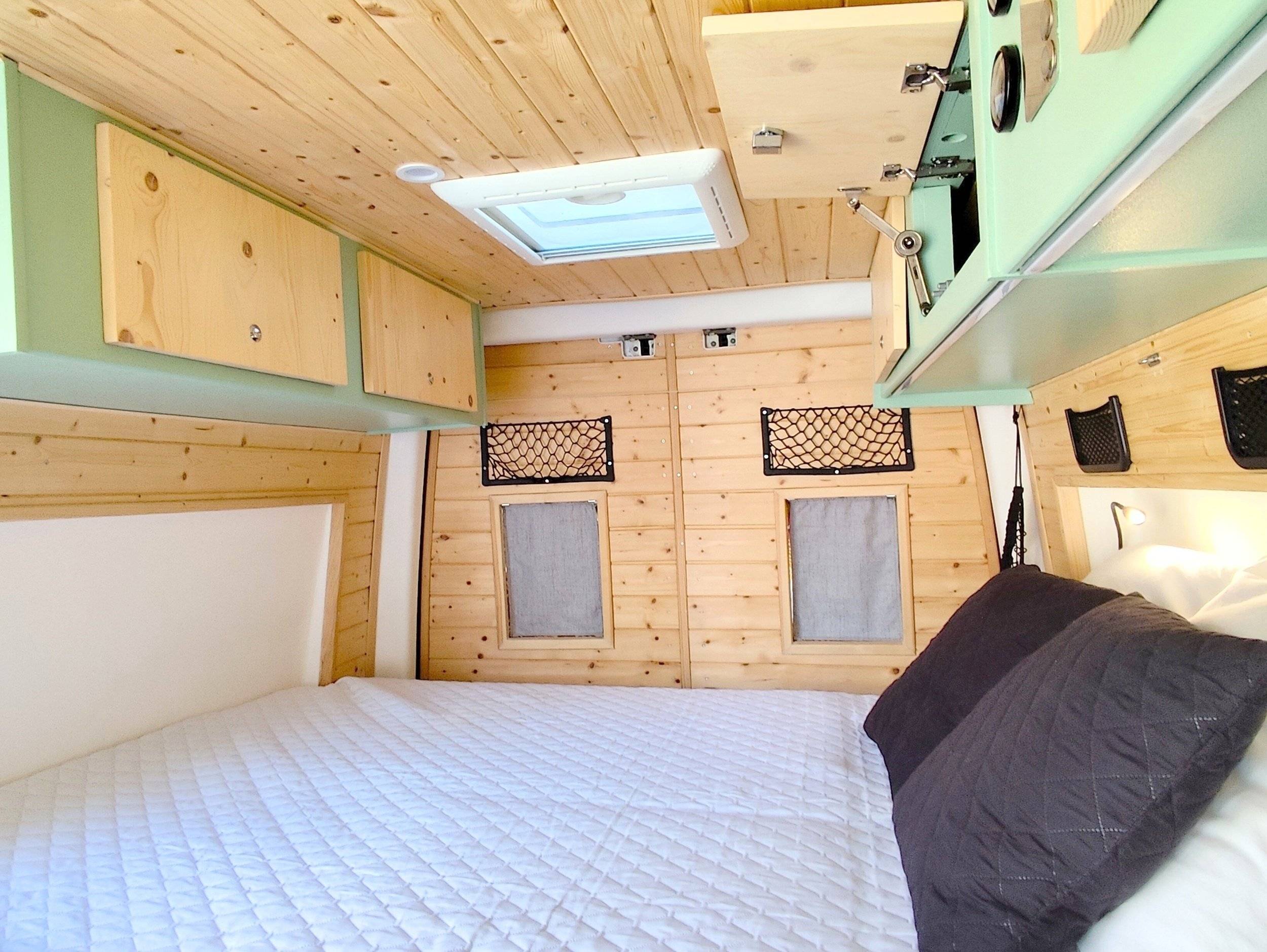 Berth Mercedes Mercedes 314 CDI - Yescapa