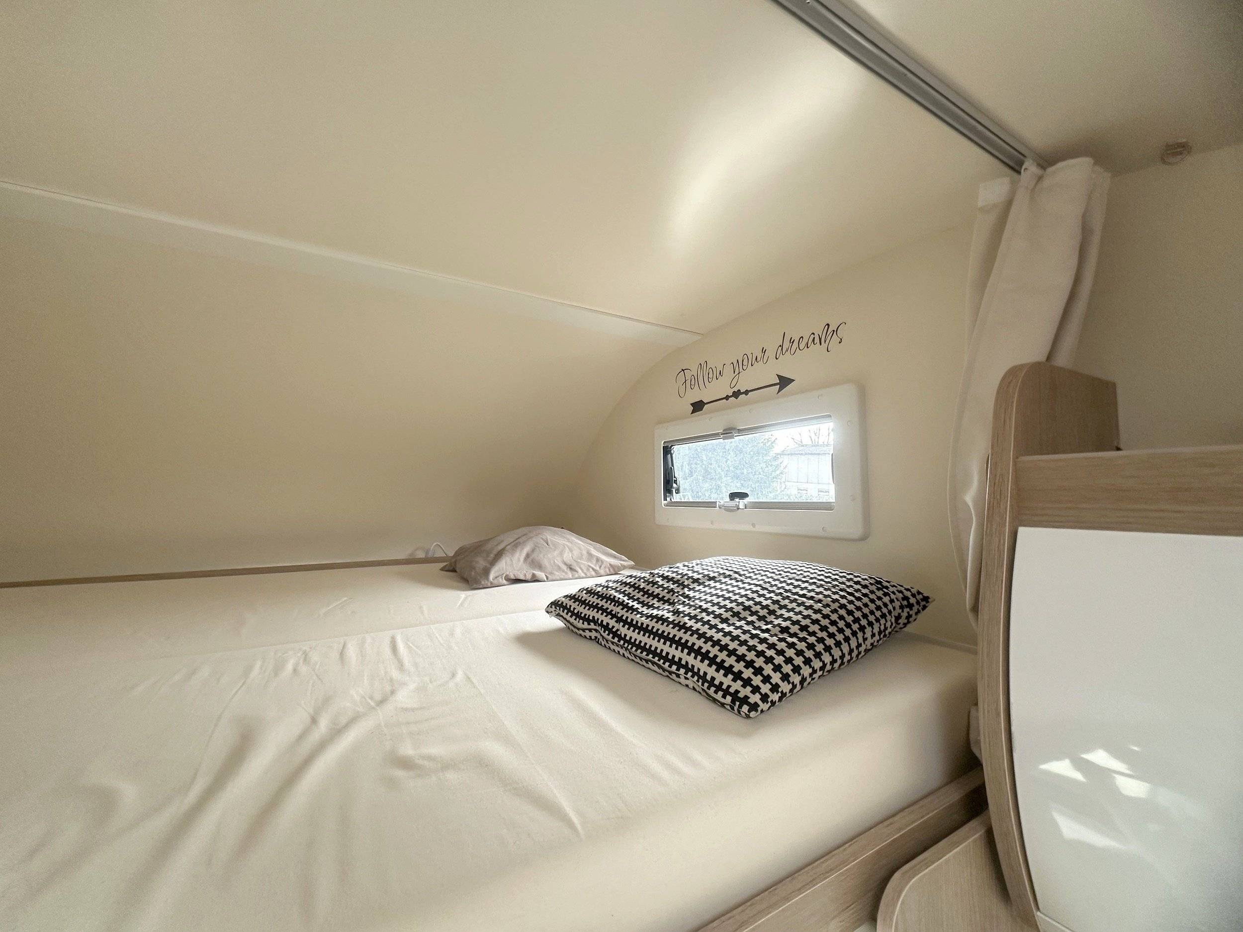 Ci CI AUTOHOMES HORON 77 M