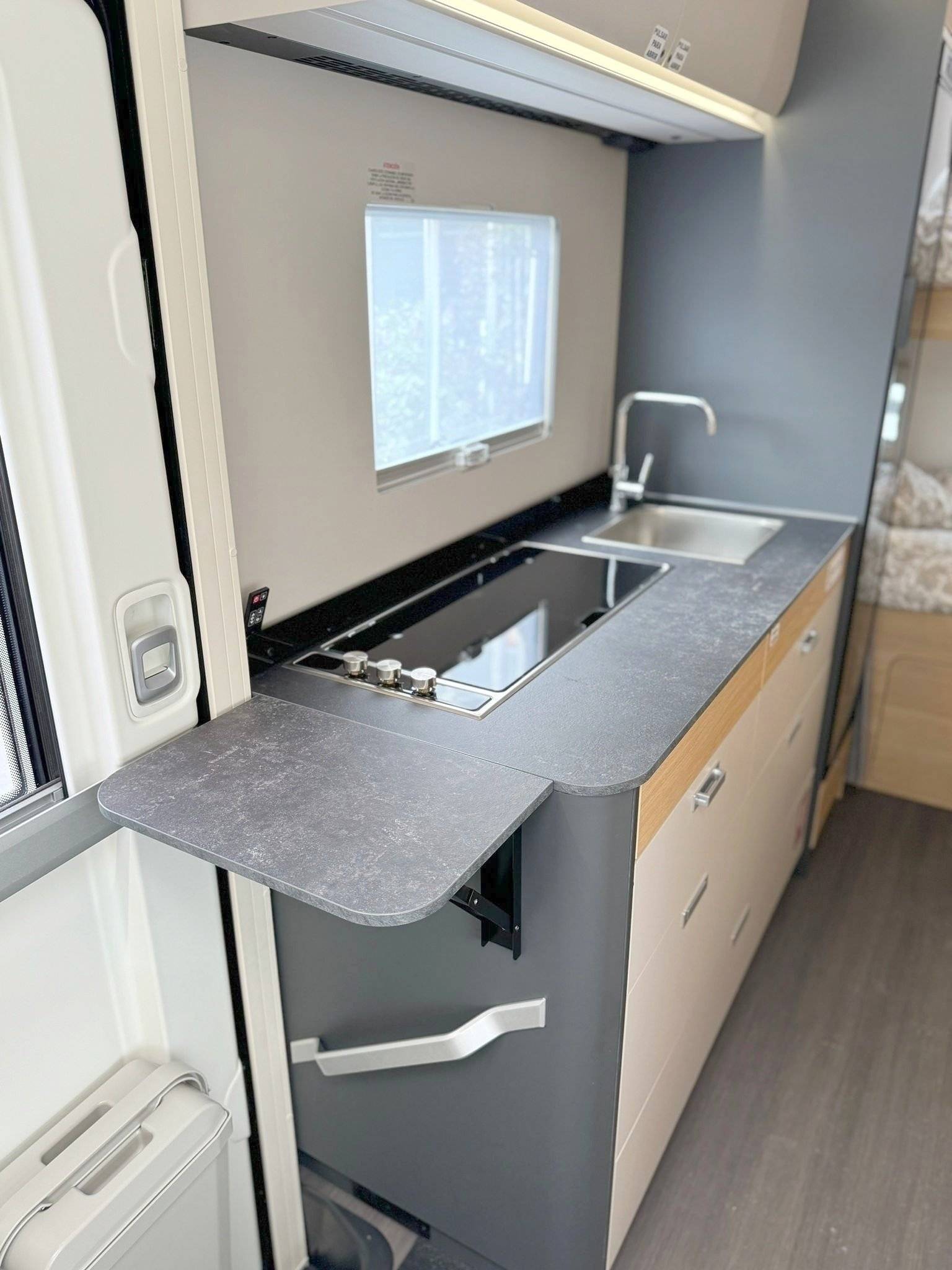 Adria ADRIA CORAL AXESS XL 670 DK