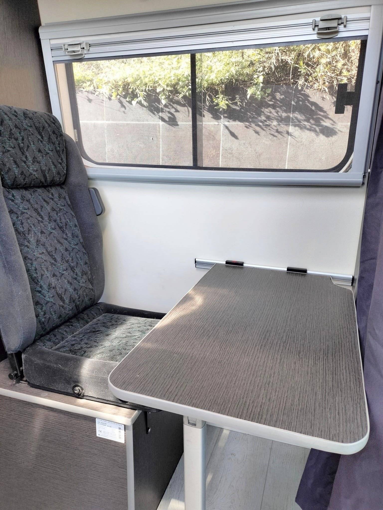 Dinette Volkswagen Volkswagen Crafter - Yescapa