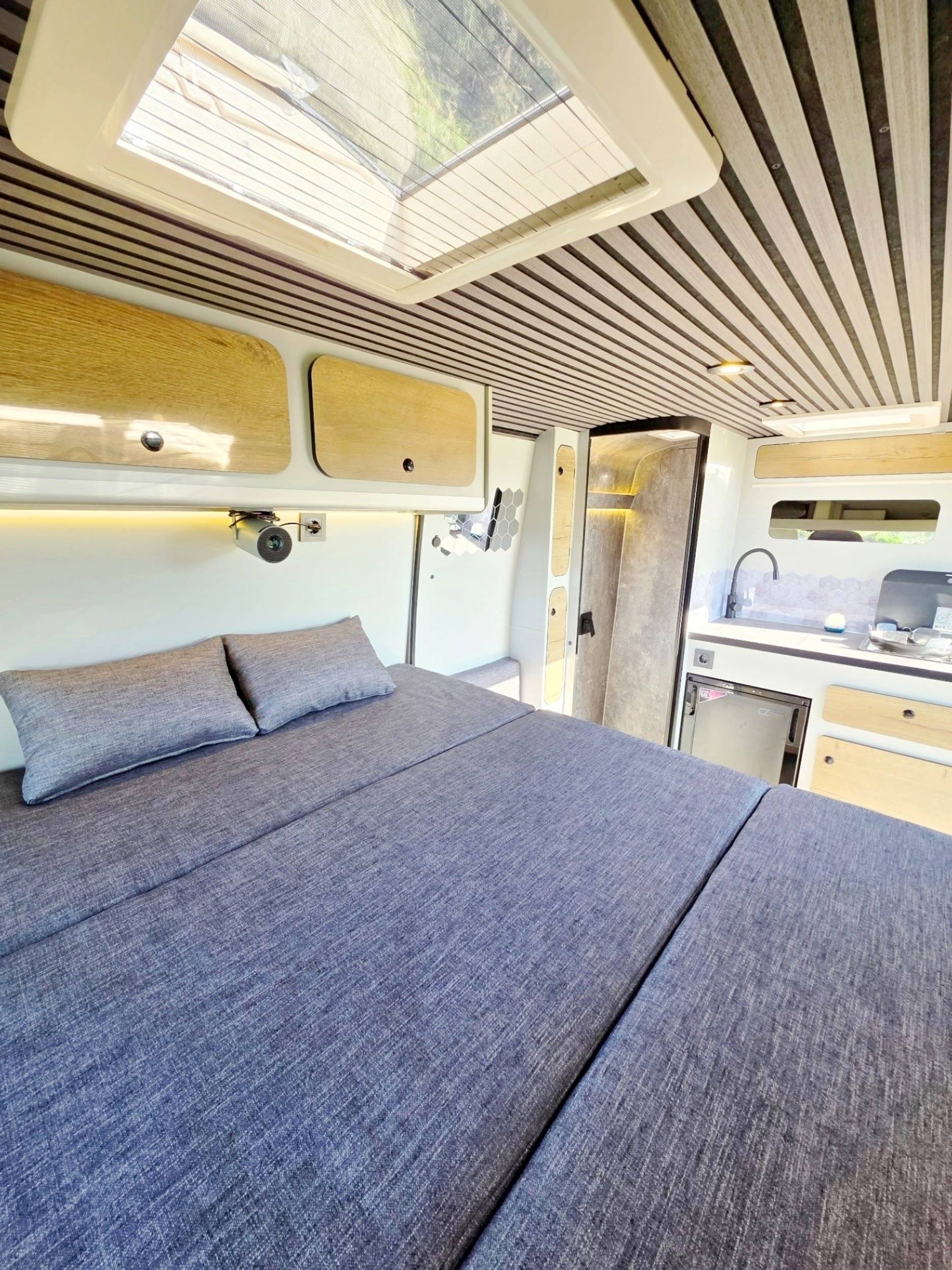 Couchages Peugeot Boxer - Yescapa