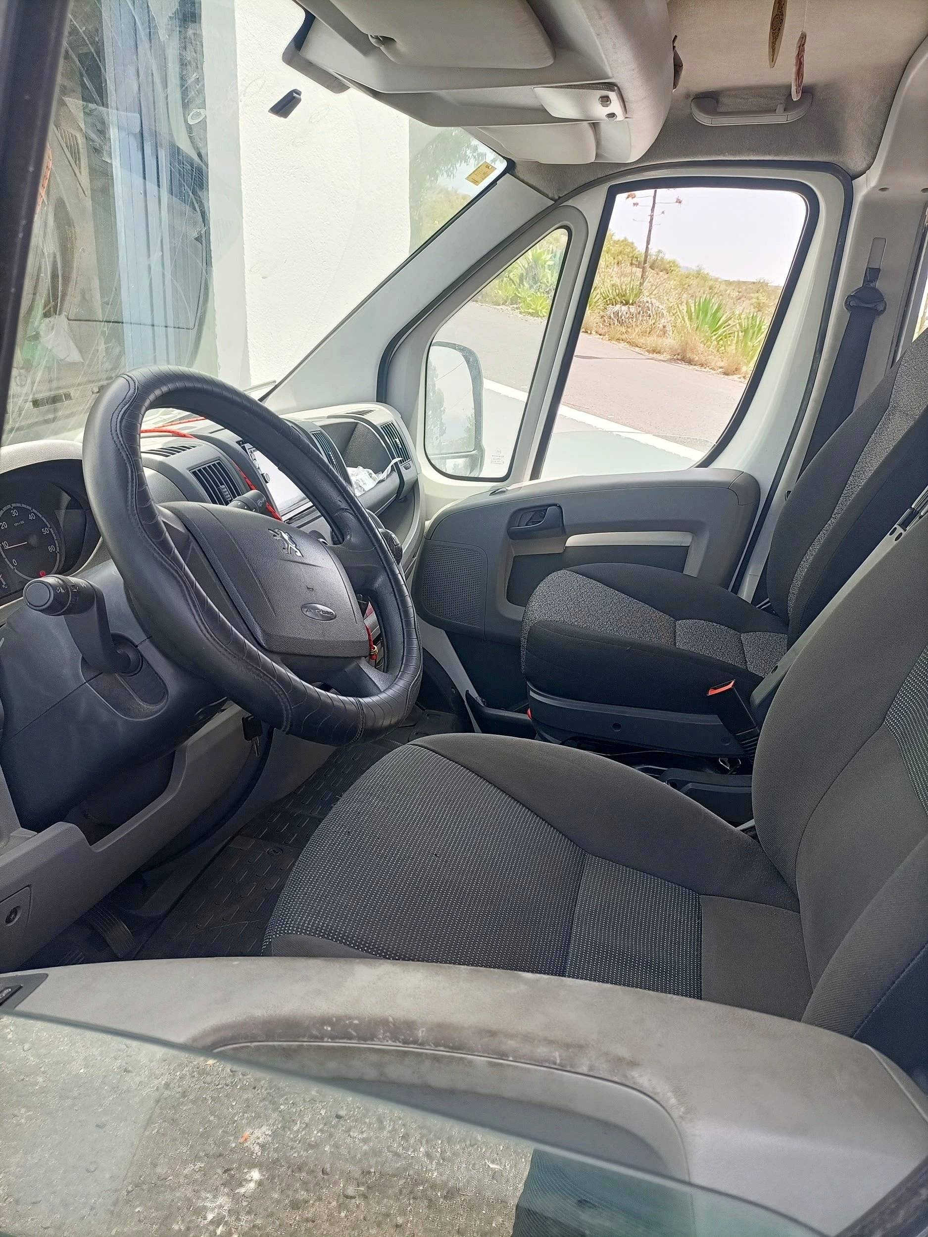 Peugeot Boxer 2,2 l 120 ch.