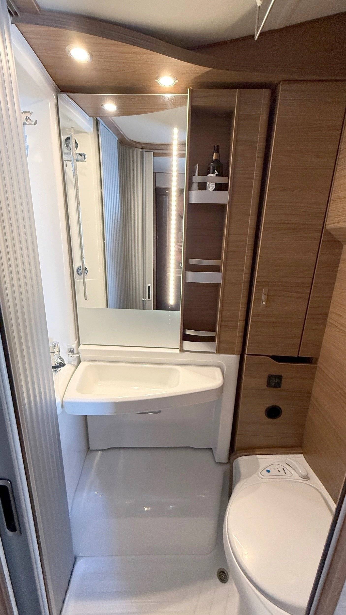 Knaus Knaus LIVE 650 MEG Automatik