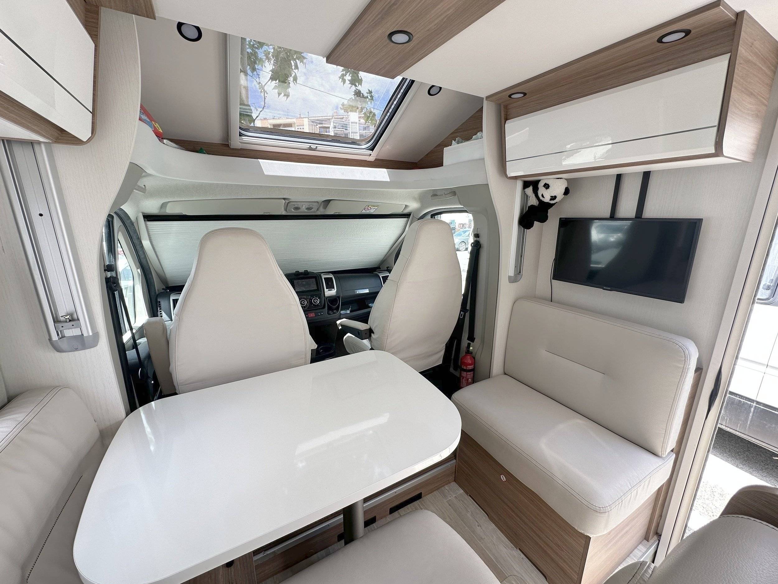 Pilote Pilote P746 Essentiel