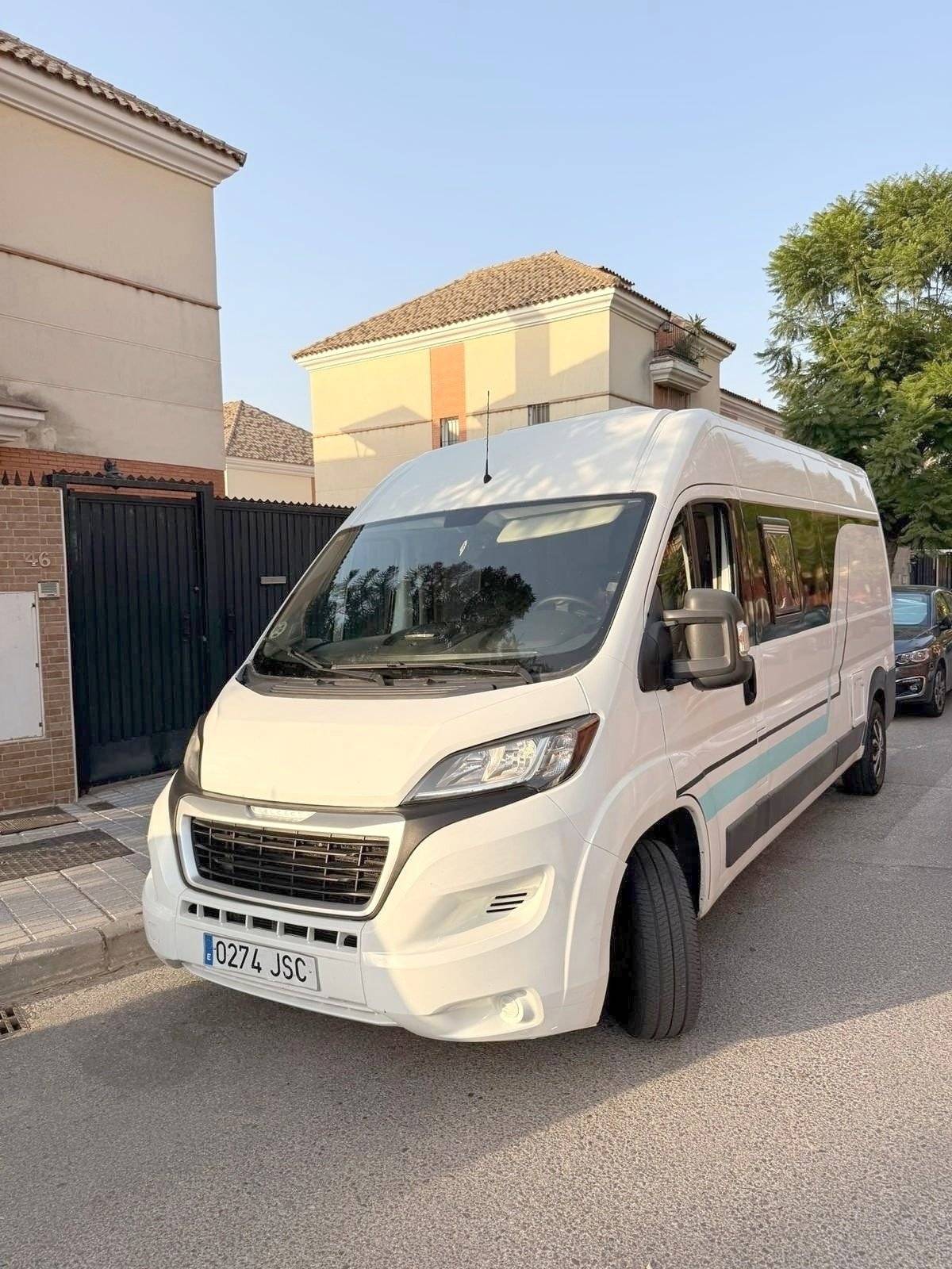 Peugeot Boxer 2,2 l hdi 130 ch