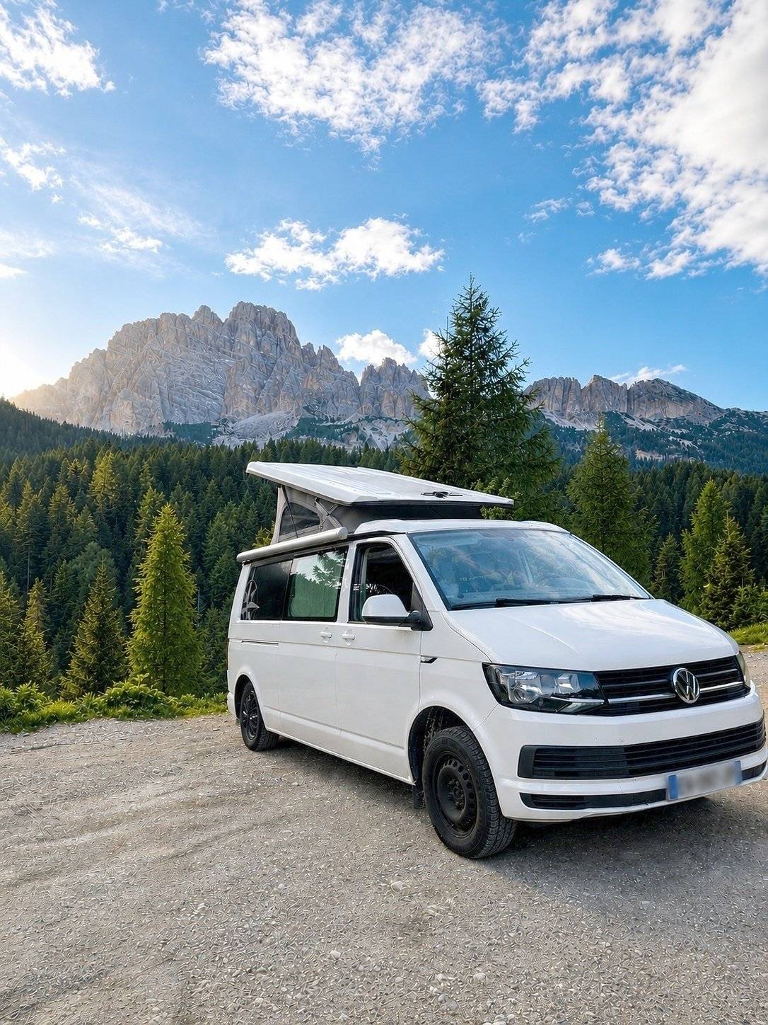 Vista frontale a ¾ Volkswagen T6 2 l 102 ch - Yescapa