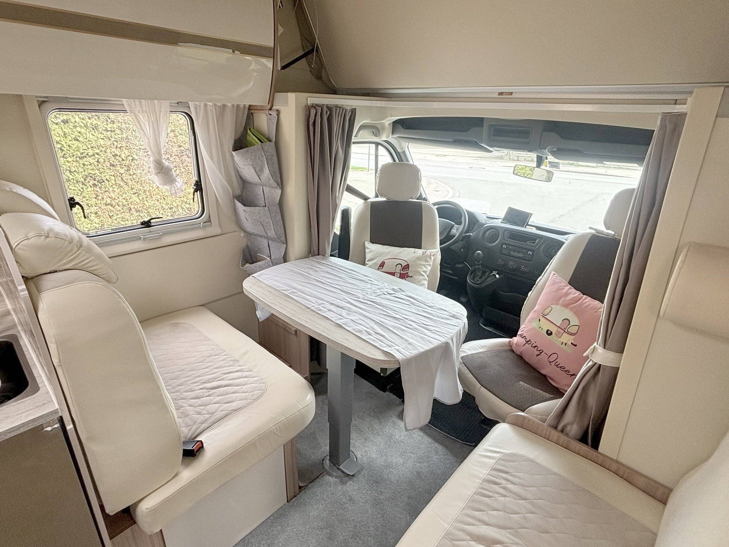 Coin repas Renault Renault Master - Yescapa