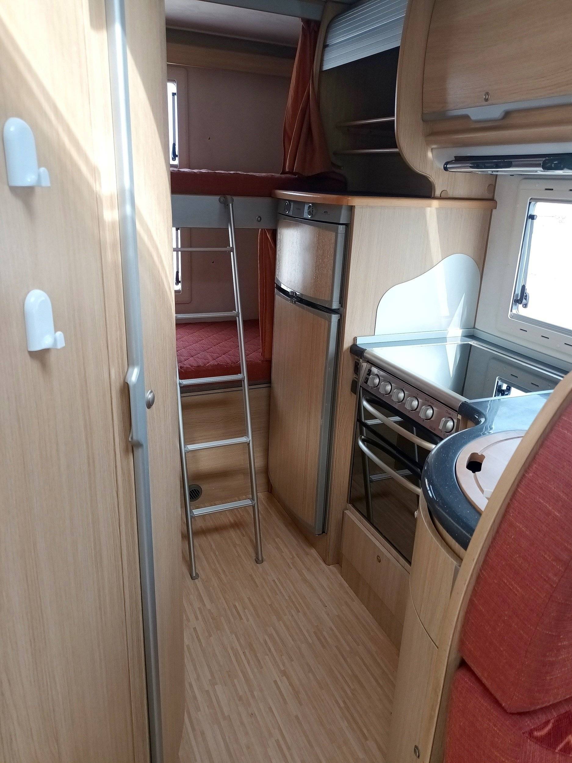 Cozinha Renault Master 3,0 l. dCi 140 ch. - Yescapa