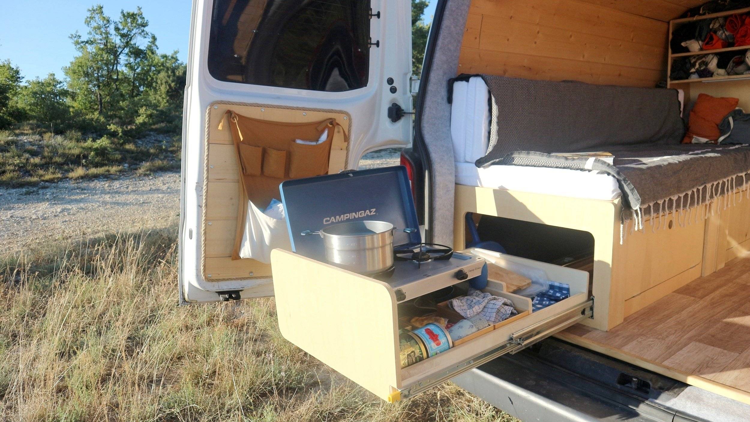 Kochnische Volkswagen T5 1,9 l 102 ch - Yescapa