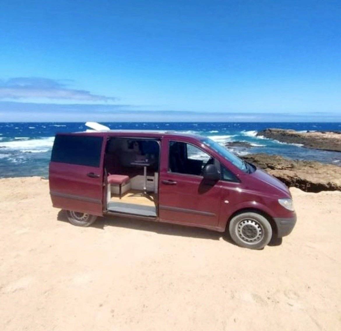 Vue avant de 3/4 Mercedes VIano 2.2 cdi Fun - Yescapa