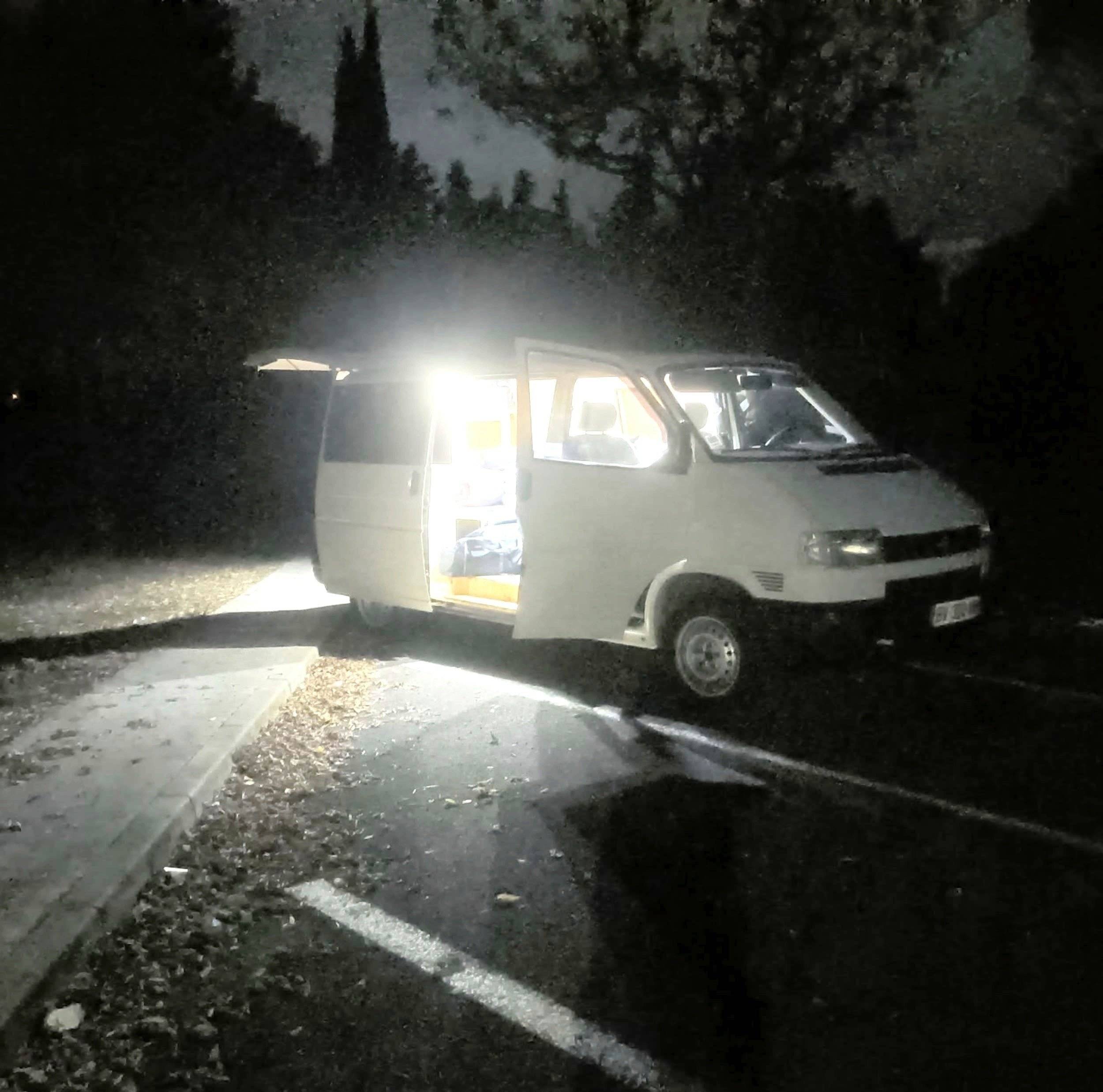Volkswagen Transporter T4 2.4D