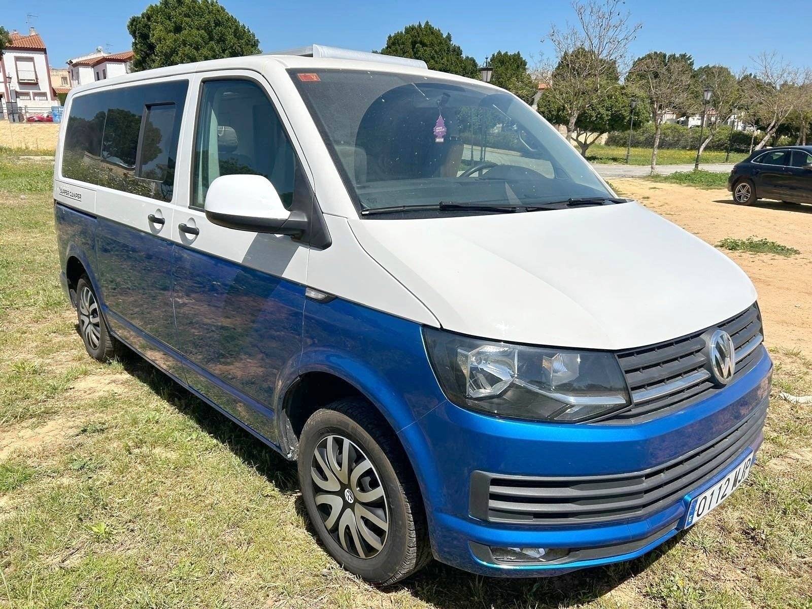 Vista frontale a ¾ Volkswagen T6 2,0 l 150 ch - Yescapa
