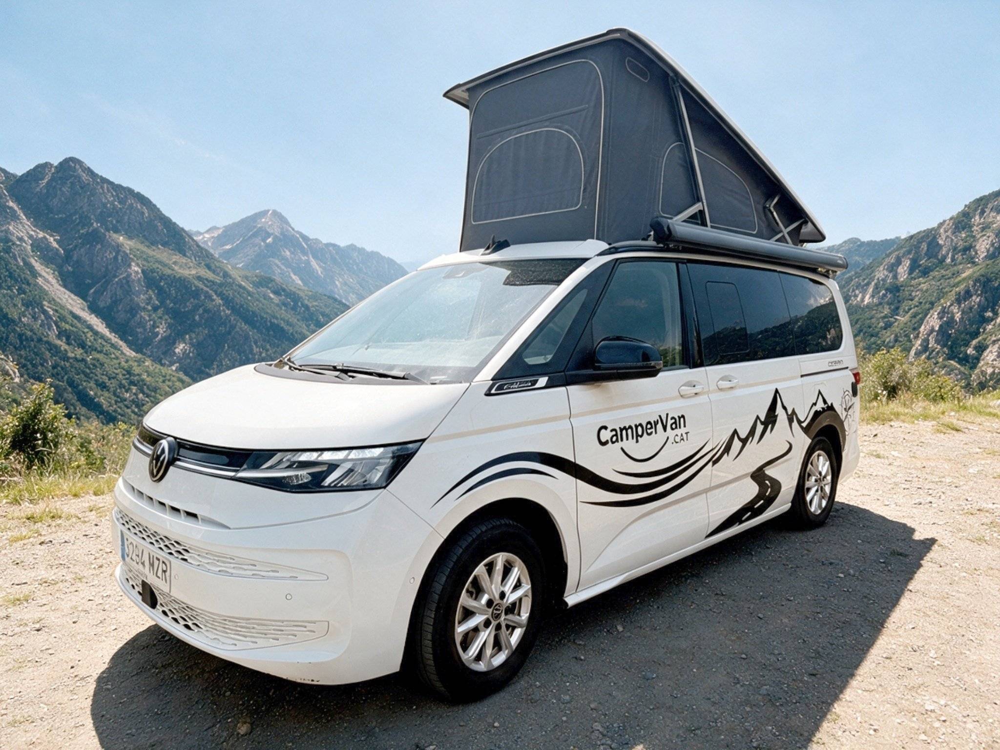 Vista frontale a ¾ Volkswagen California - Yescapa