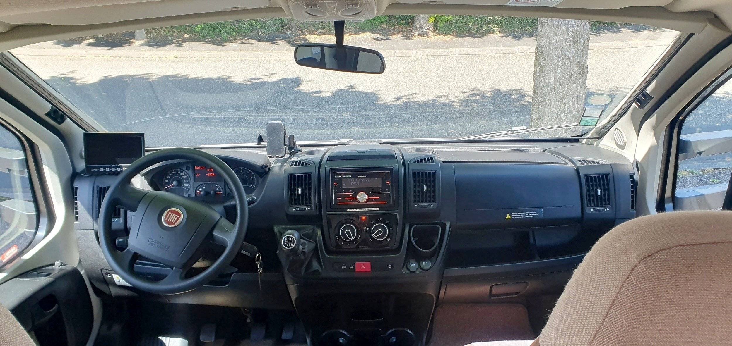 Pilote P746 C Essentiel - NIC