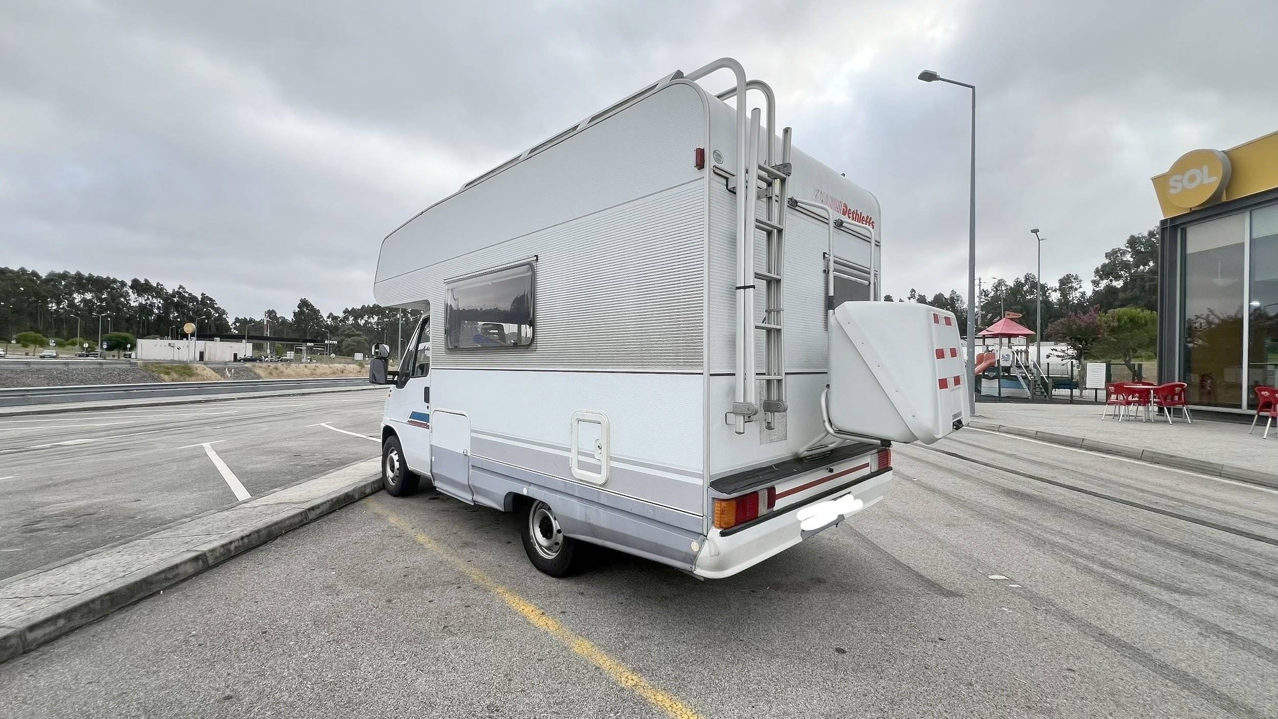 Rear view Fiat - Yescapa