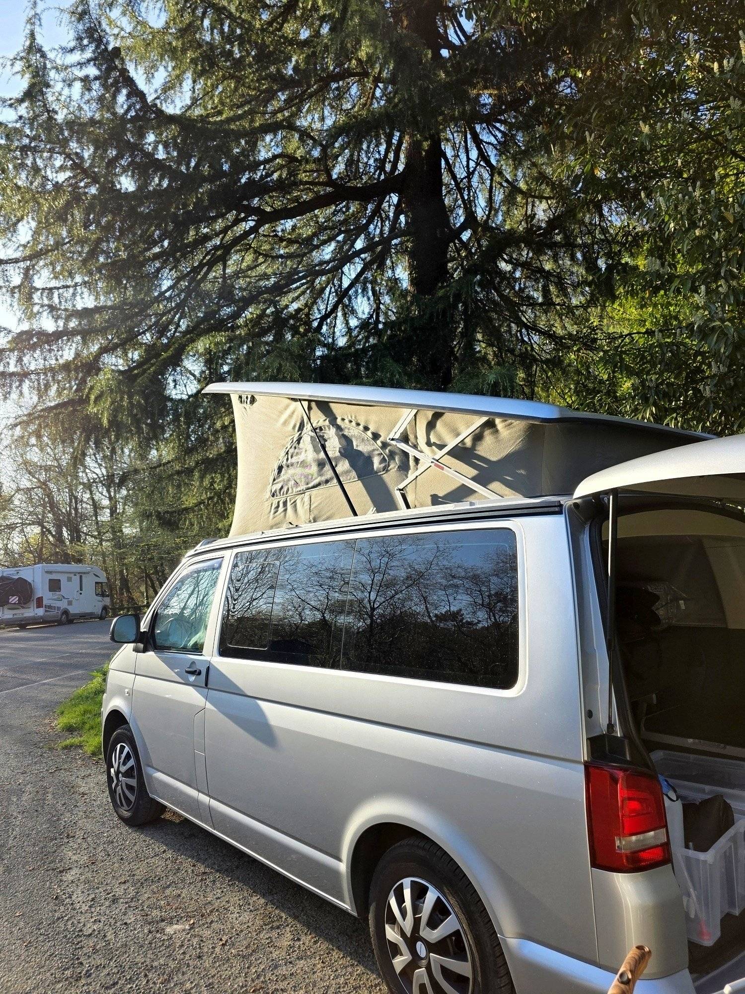 Vista de 3/4 Volkswagen 2,0 l 140 ch - Yescapa
