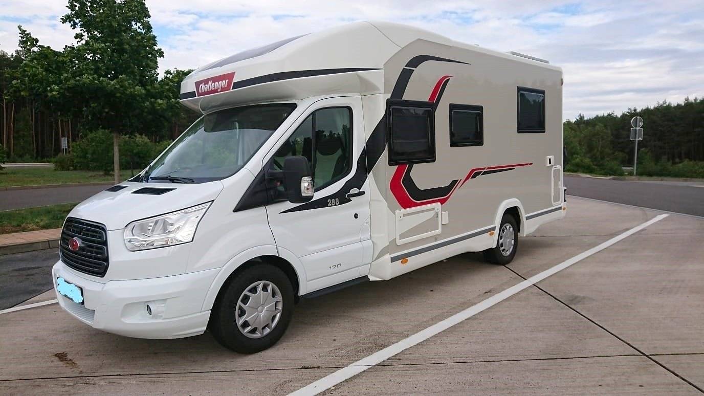 Challenger Graphite 288 , 170 PS