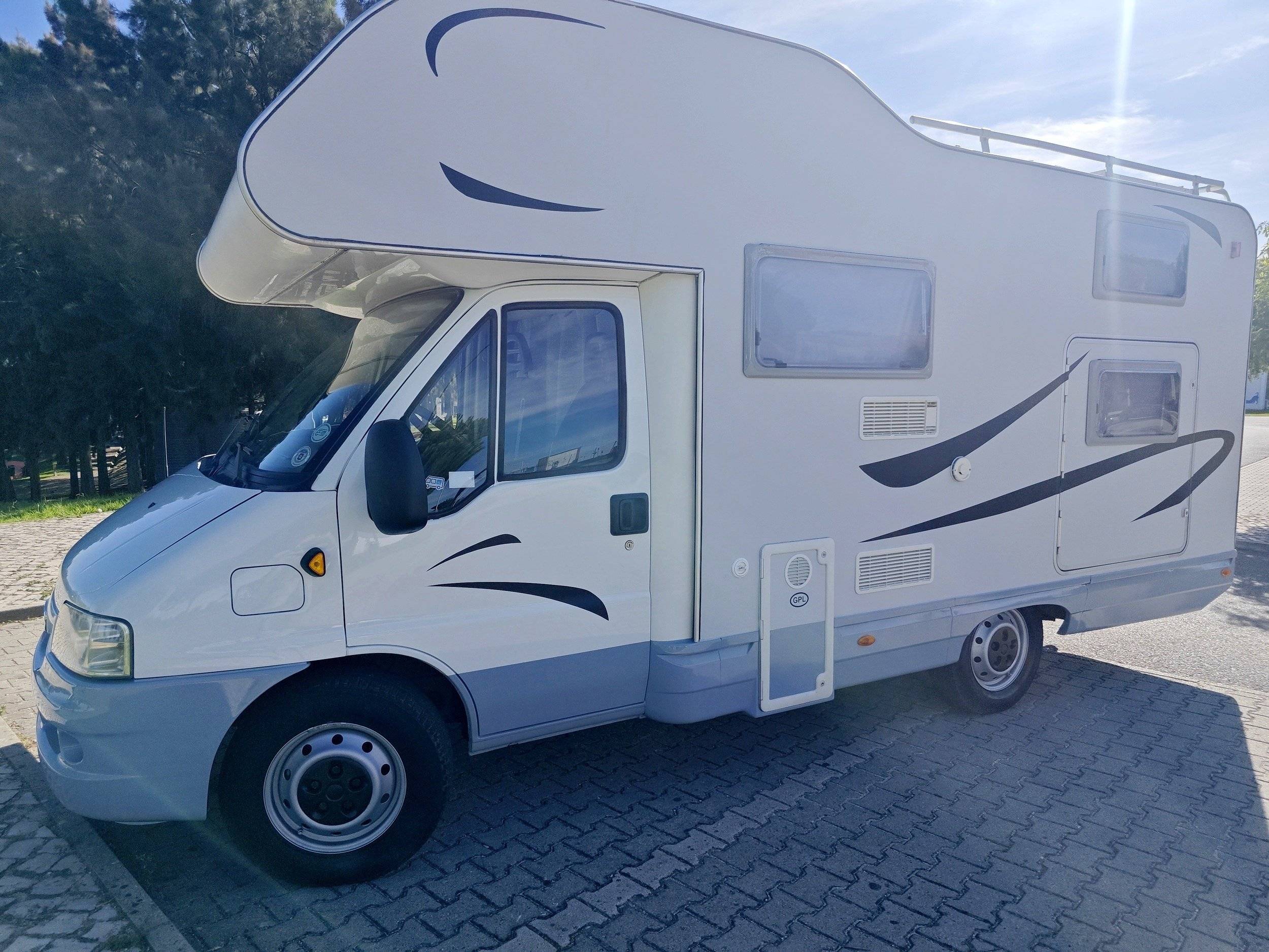 Adria Adriatix 572 DK