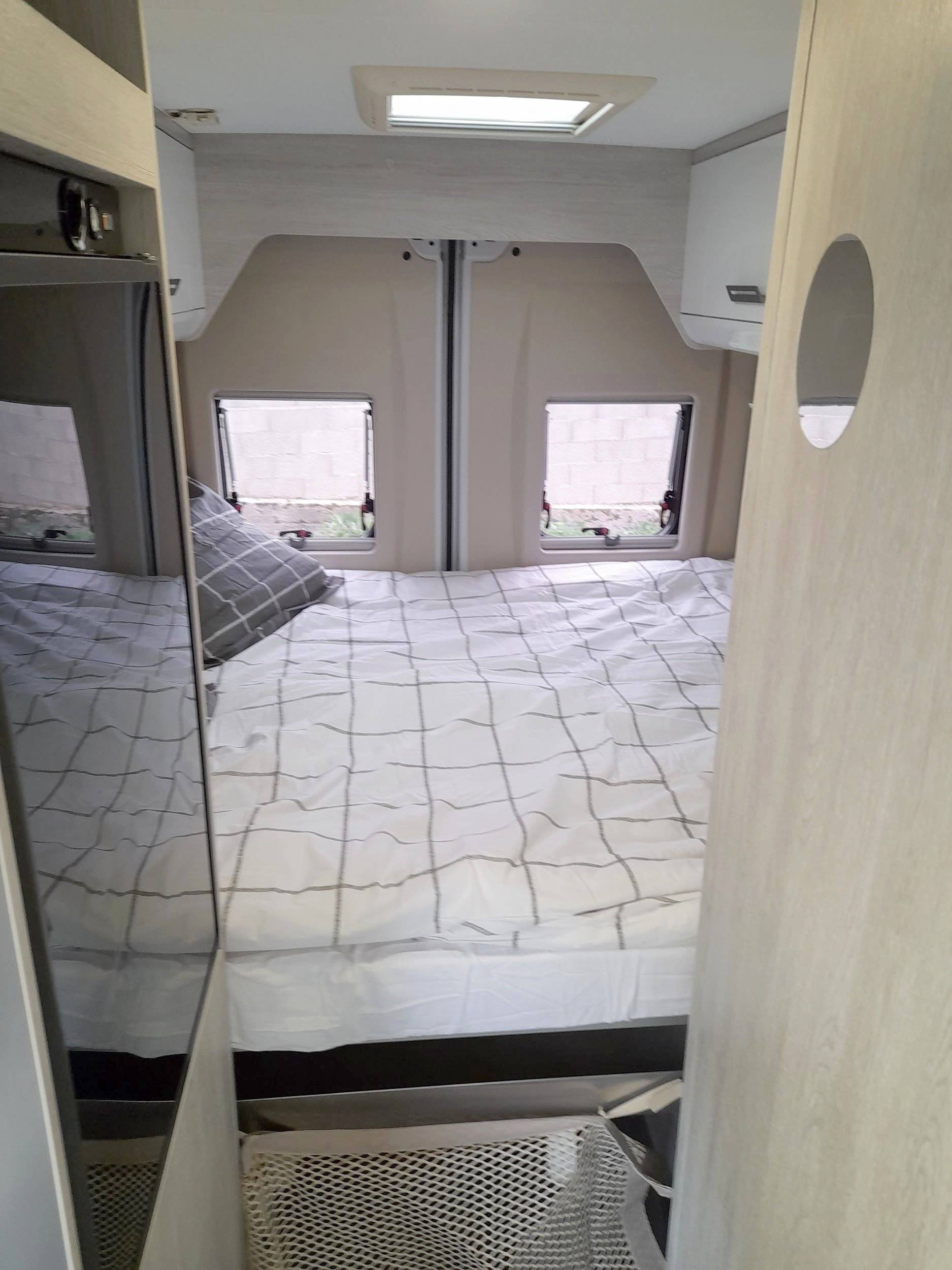 llits Fiat 35 light 2,4 l 140 ch. - Yescapa