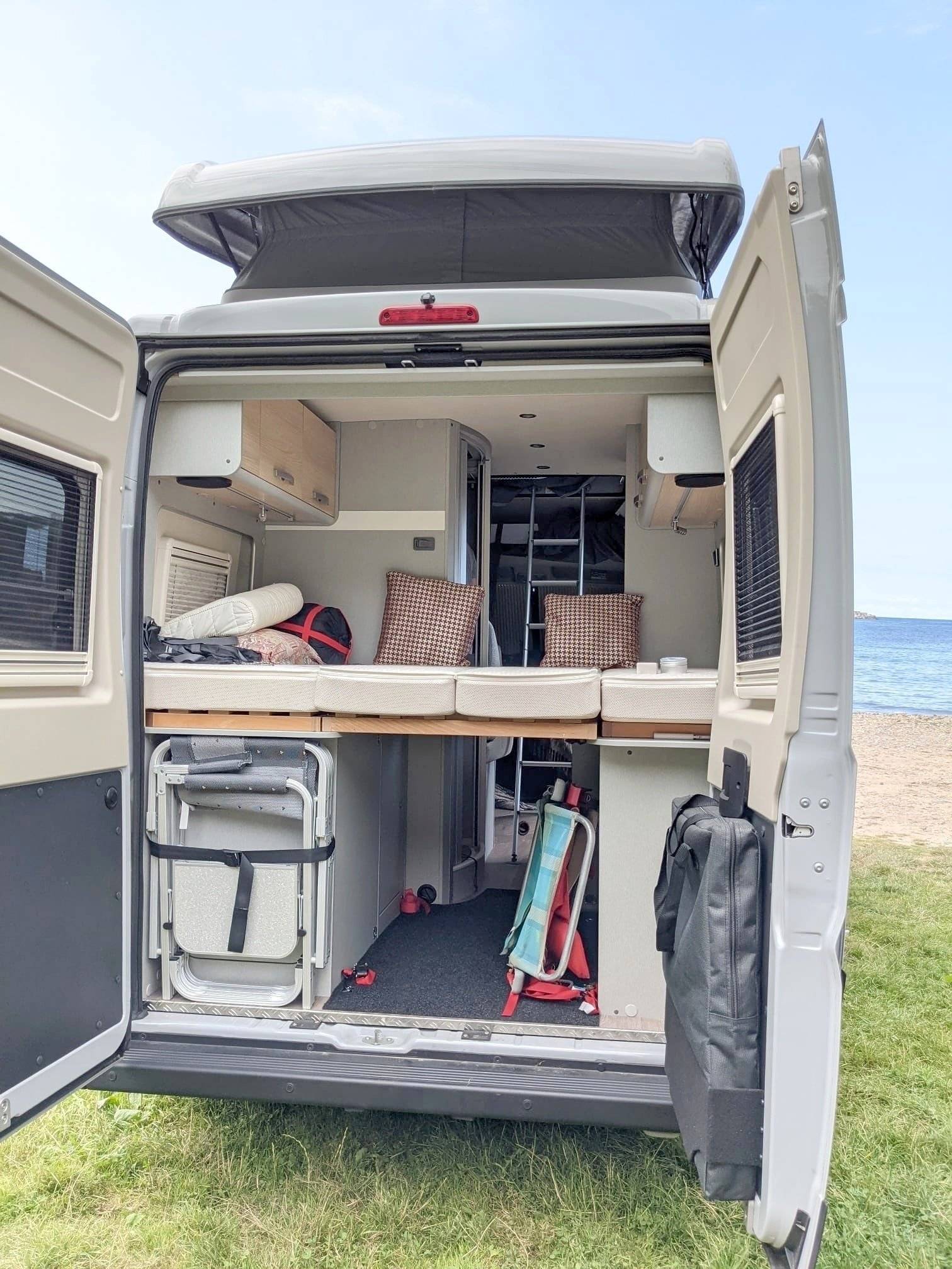 Vue arrière Fiat Ducato 2,3 l 148 ch - Yescapa