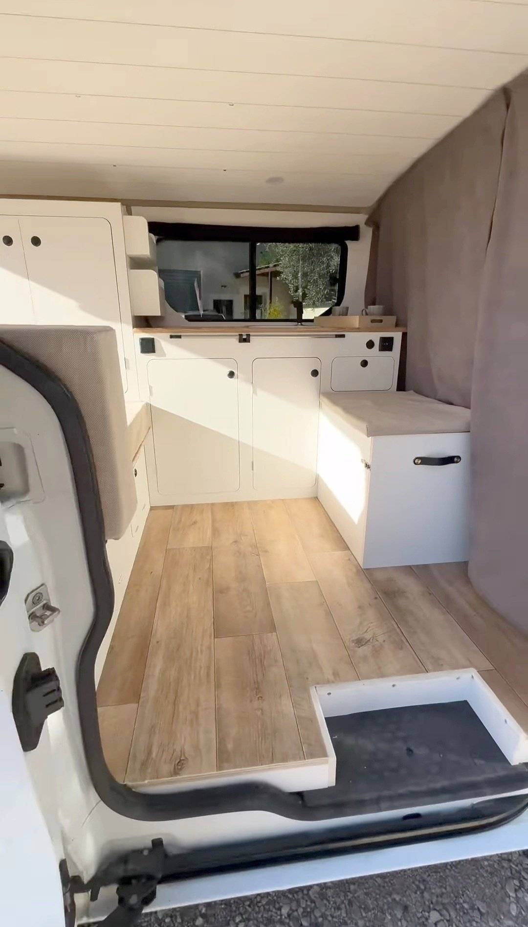 . TRAFIC III L1H1 ("Grand confort")