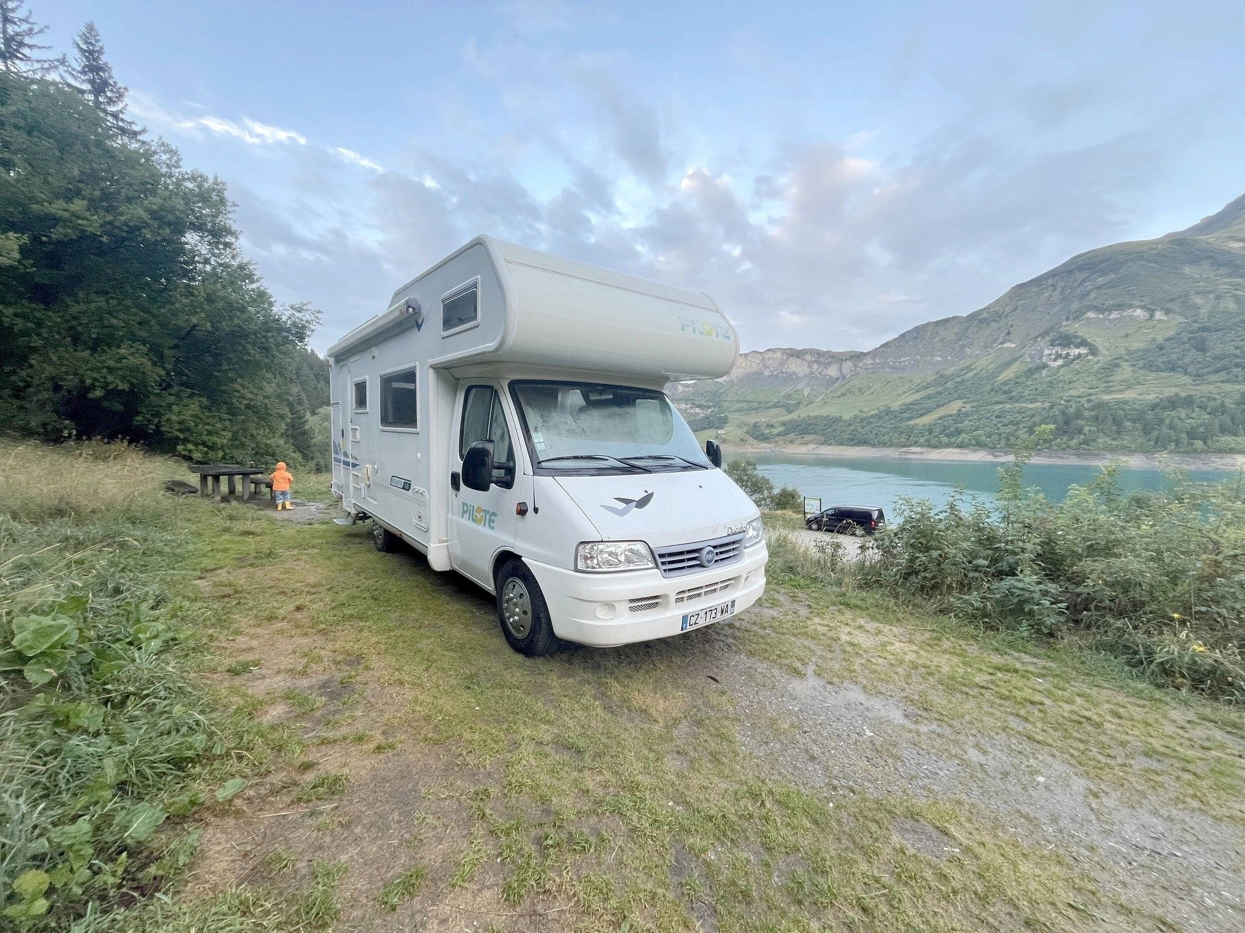 Voorkant 3/4 Fiat Ducato 2.8 JTD - Yescapa