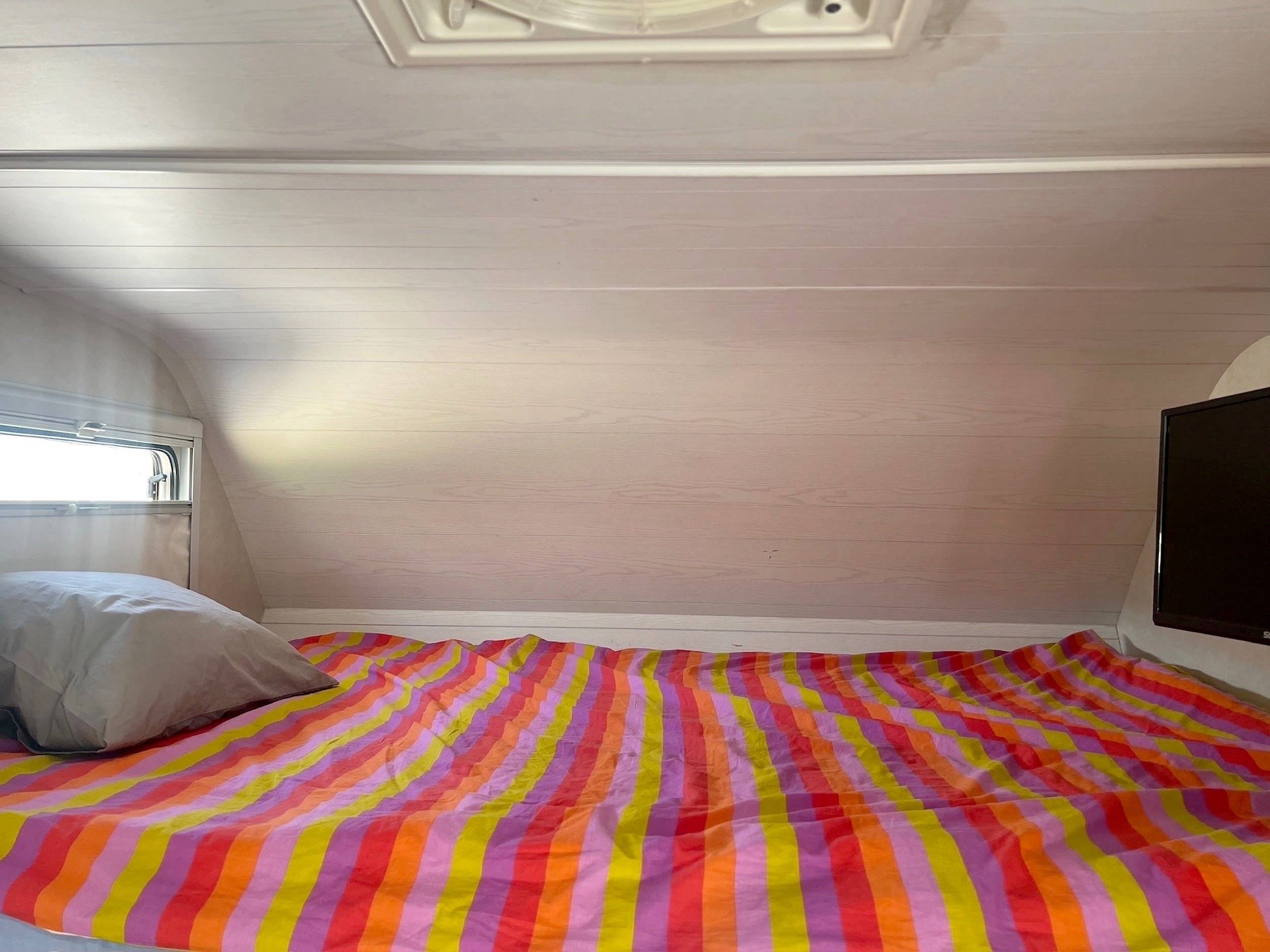 Schlafplätze Ford Transit 2,5 l TDCi 140 ch. - Yescapa