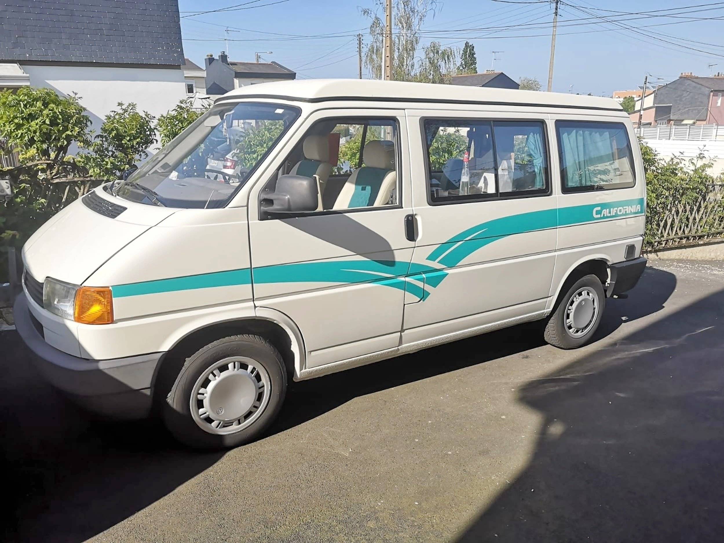 Vista del vehículo ángulo delantero  - Yescapa