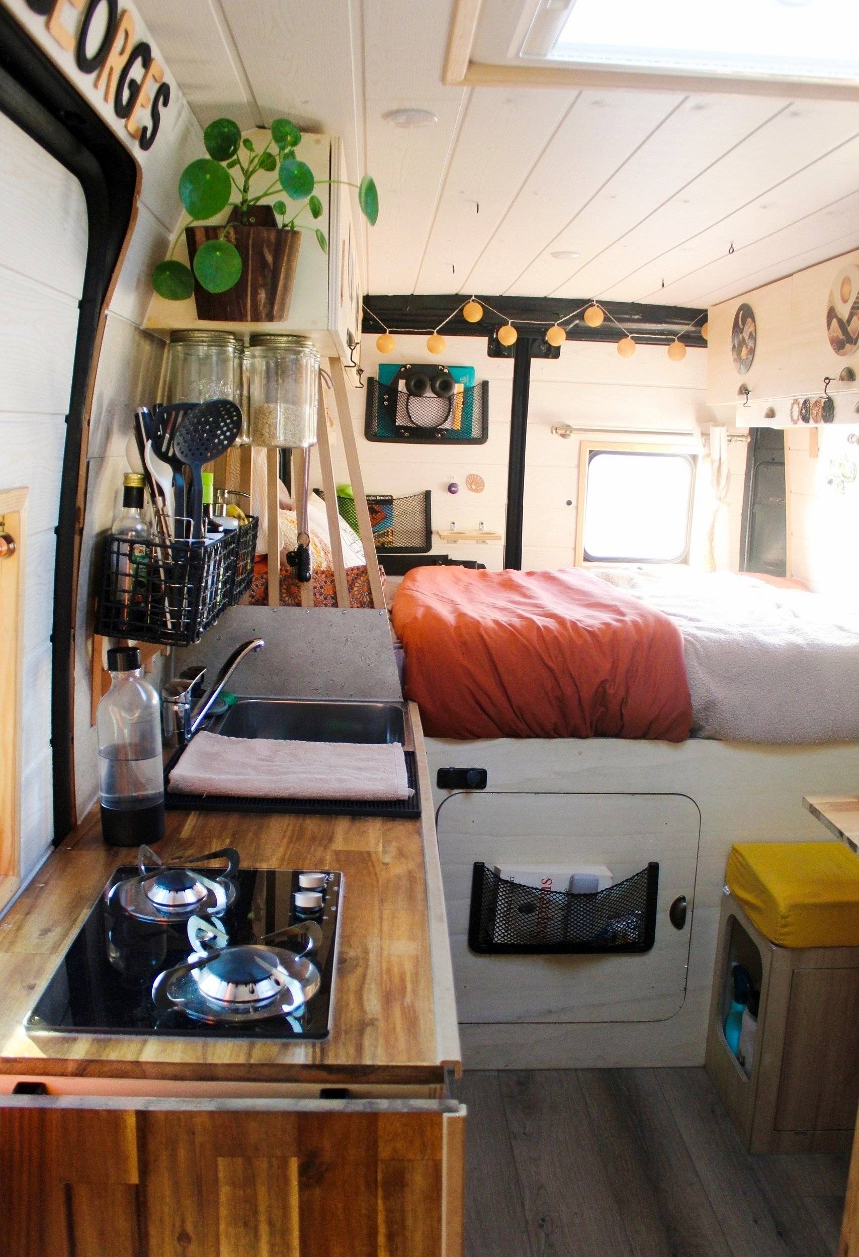 Quentin Peuch et Léa Calemar Peugeot Boxer