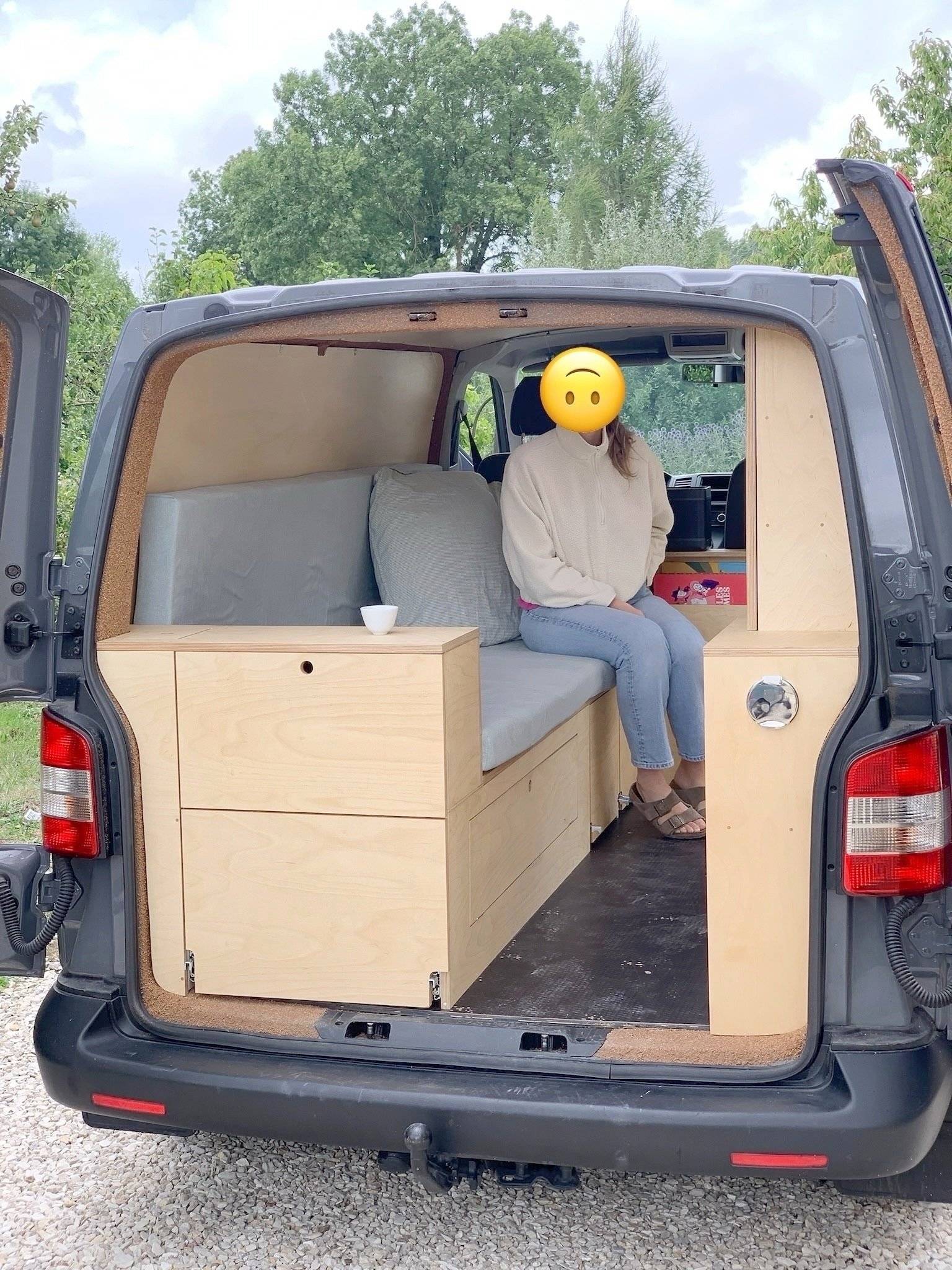 Coin repas Volkswagen Volkswagen T5 transporter - Yescapa