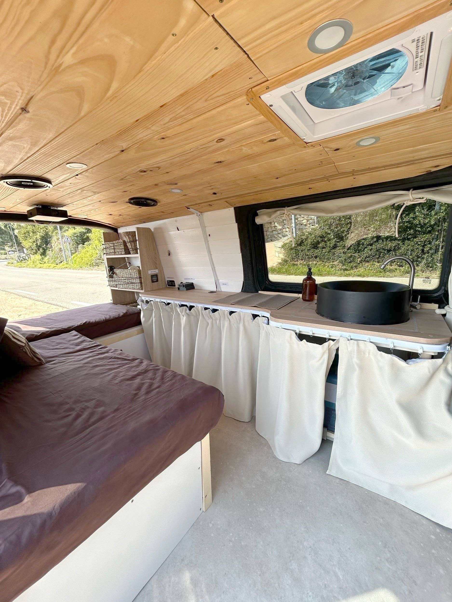 Volkswagen Transporter T6 long