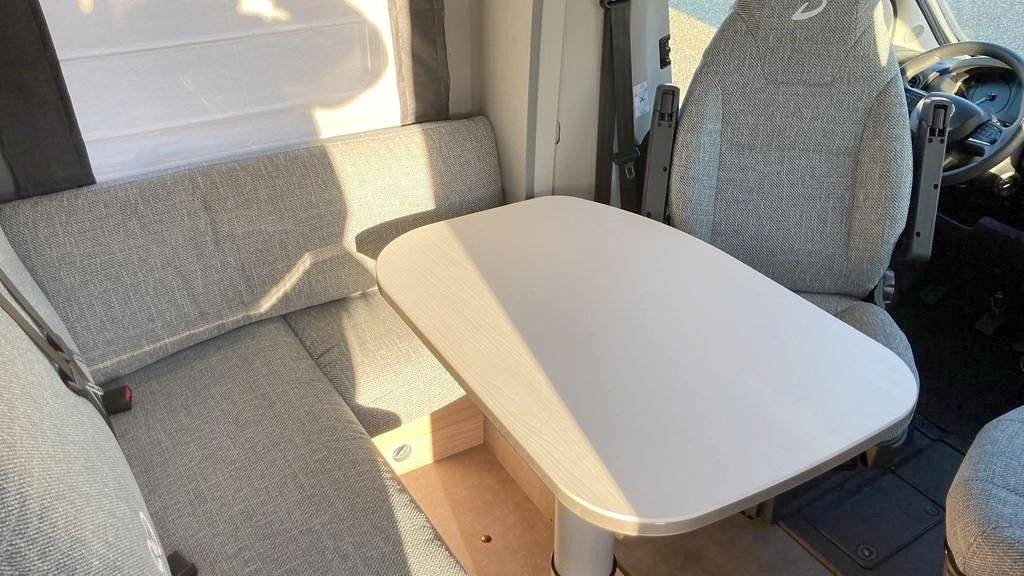 Dethleffs T 7052 DBM