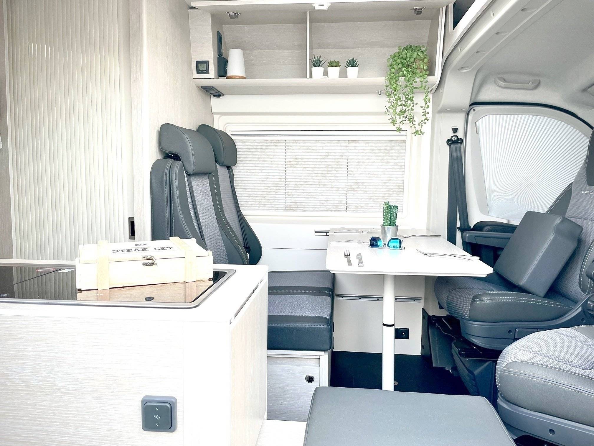 Bavaria Peugeot Boxer