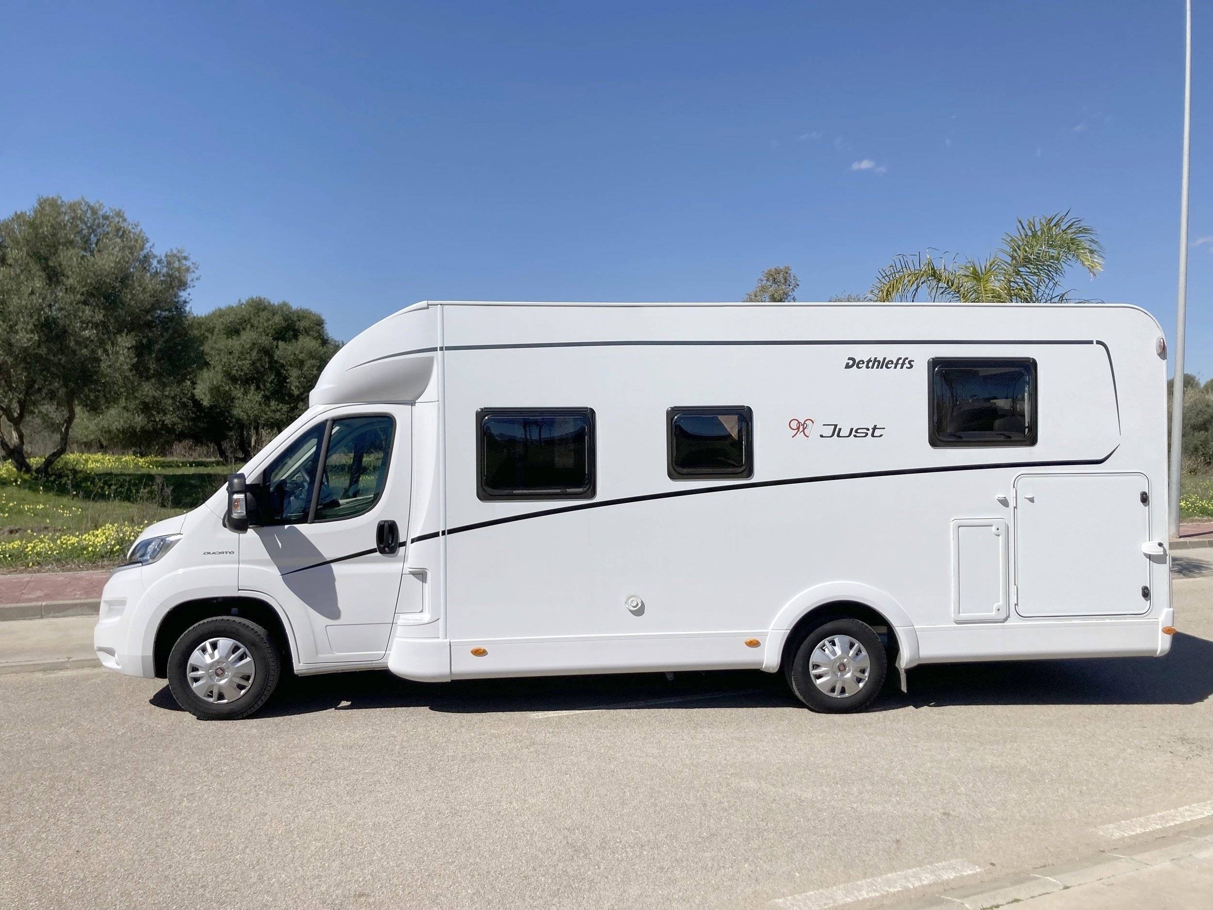 Dethleffs T 7052 DBM