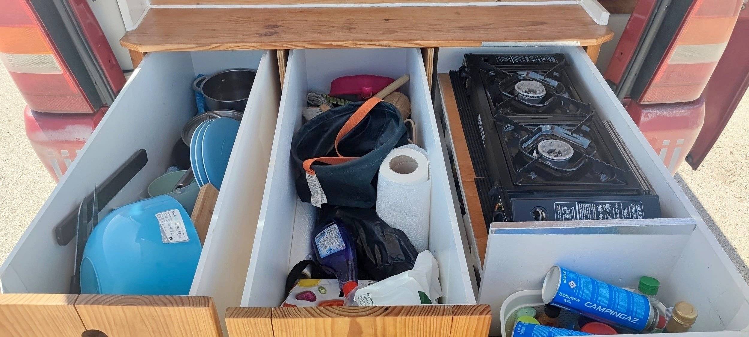 Dinette Mercedes Vito 108D - Yescapa