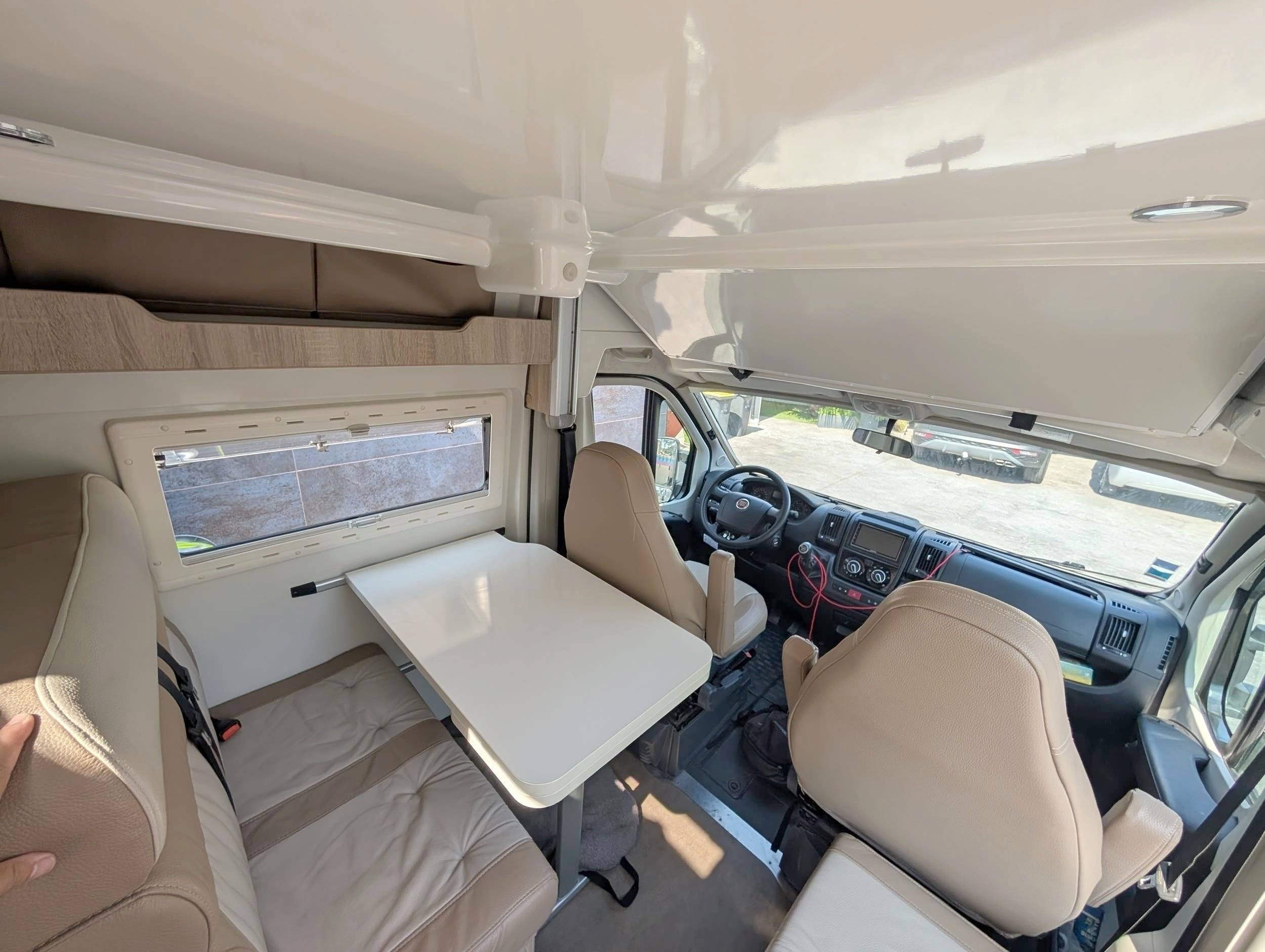 Eethoek Fiat 2,3 l 130 ch - Yescapa