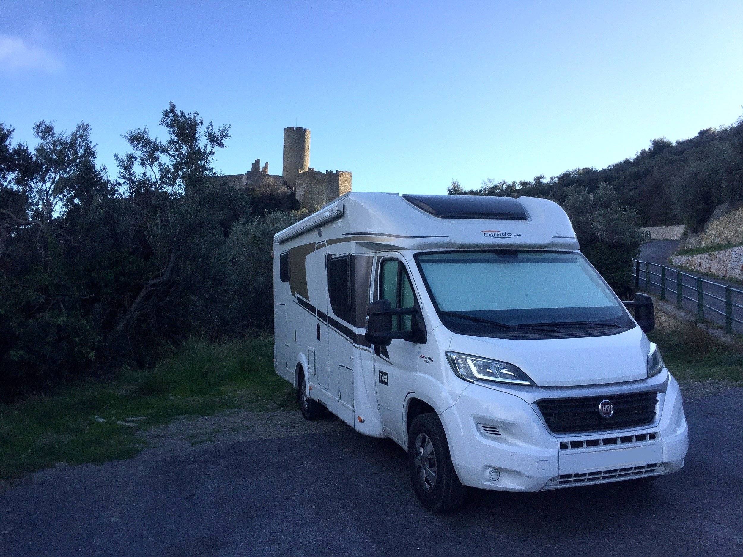 schräge Vorderansicht Fiat Ducato 2,3 130 ch - Yescapa