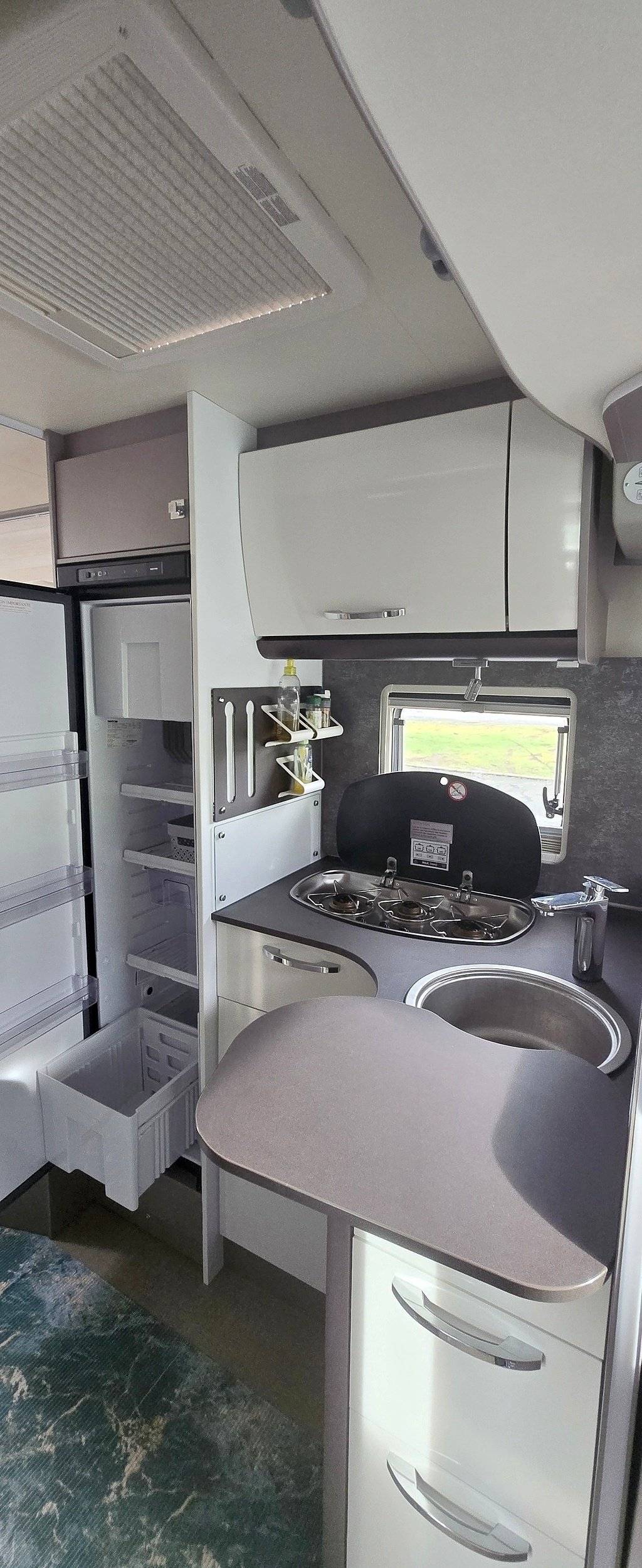 Bürstner Bürstner Limited T690G