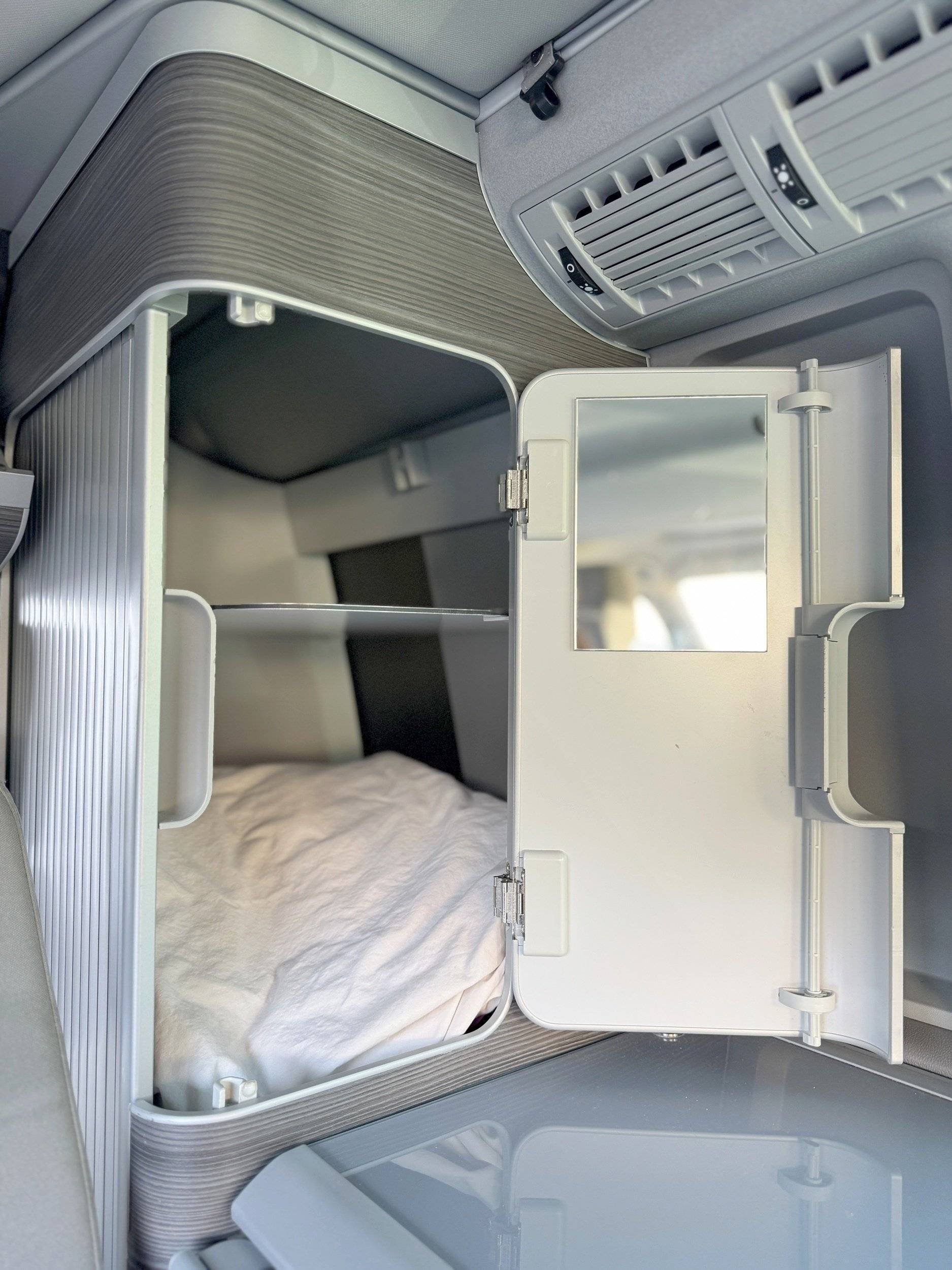 Volkswagen T6.1 OCEAN 2.0TDI 150CV DSG