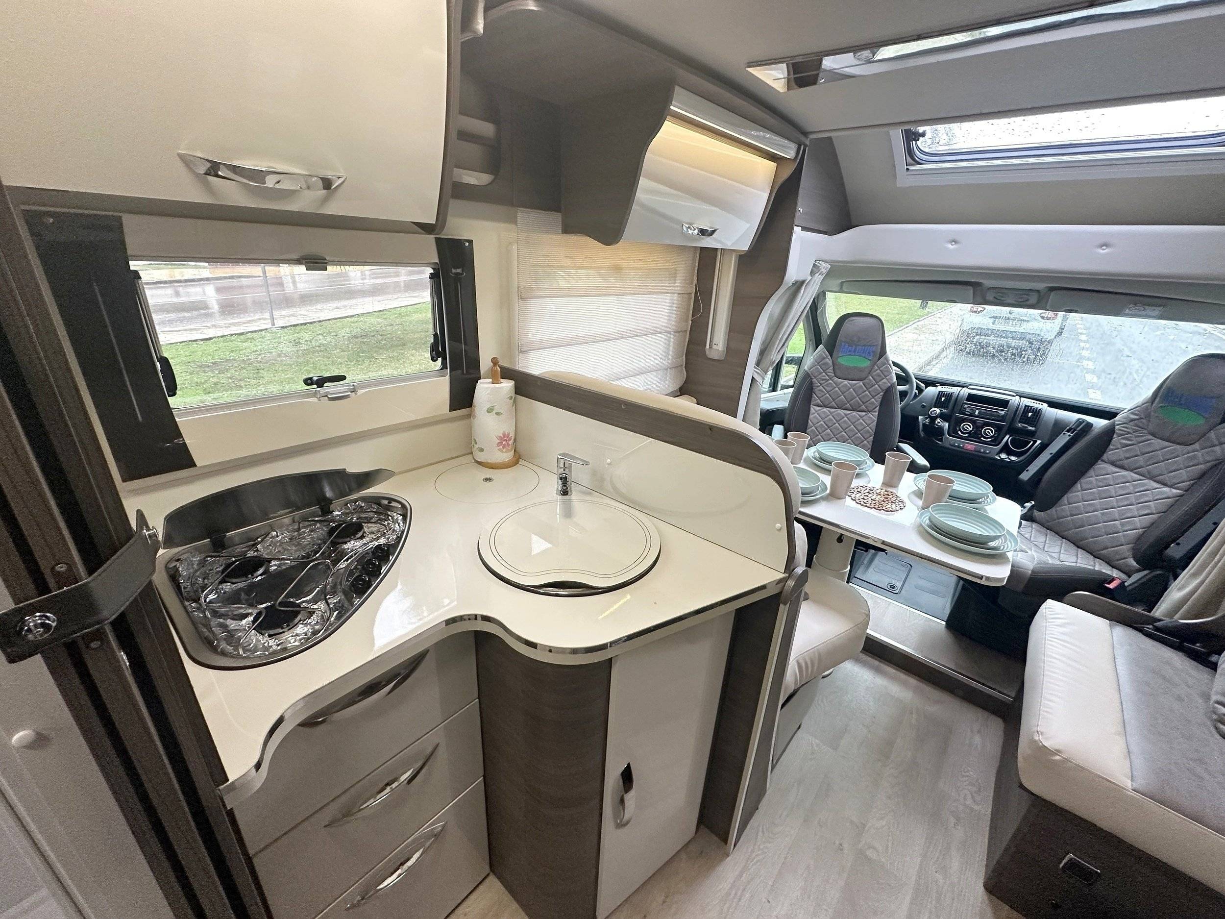 Couchages Fiat Fiat Ducato Multijet 2.3 130CV - Yescapa