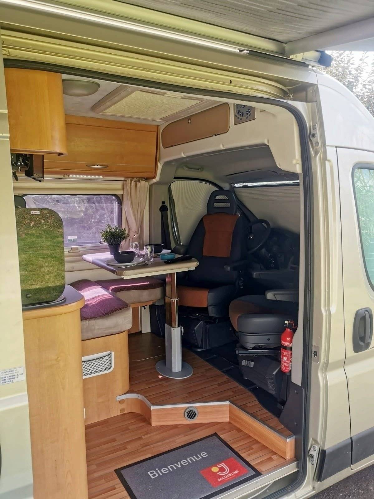 Dinette Fiat - Yescapa