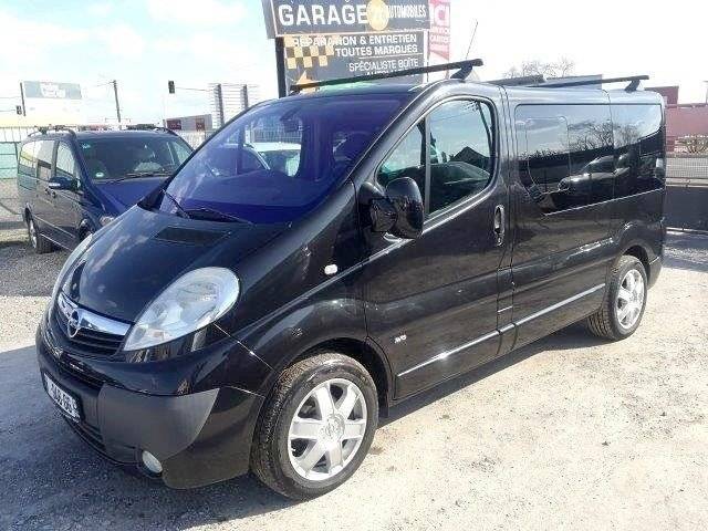 Front view from 3/4 Opel Opel vivaro L1H1 - Yescapa