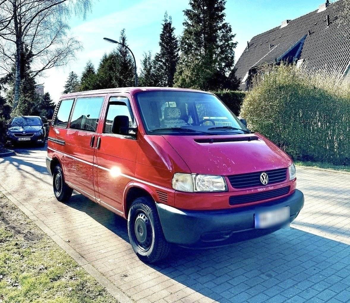 Vista de 3/4 Volkswagen T4 California - Yescapa