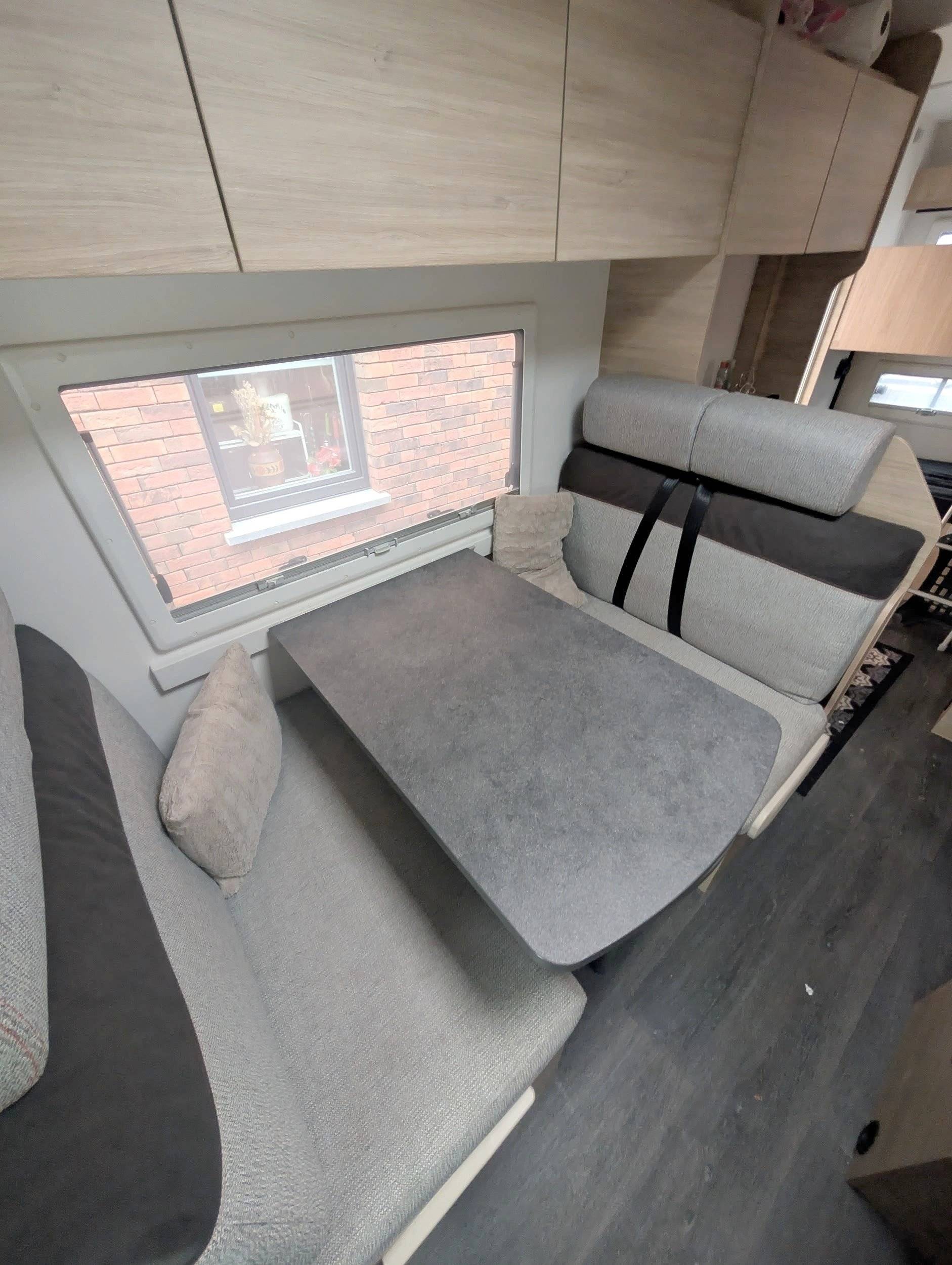 Chausson C 656 First Line