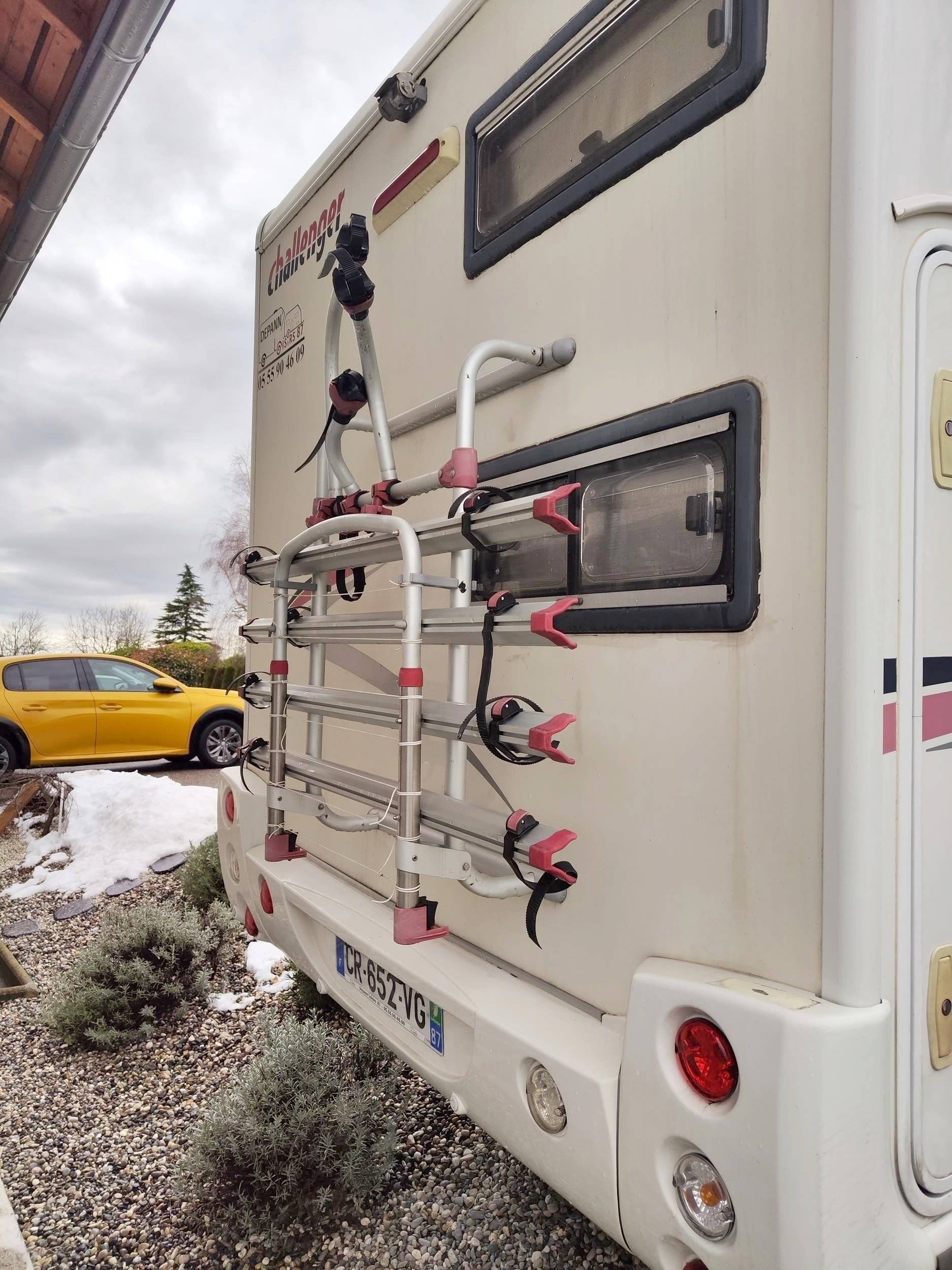 Challenger genesis 52