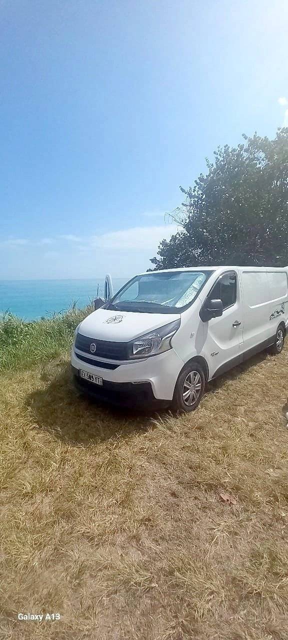 Voorkant 3/4 Fiat Talento 1,6 l 120 ch - Yescapa