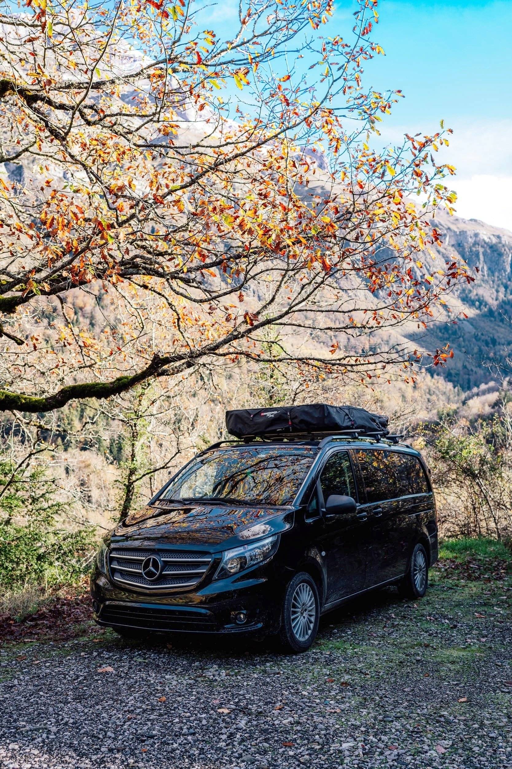 Vista del vehículo ángulo delantero Mercedes VITO - Yescapa