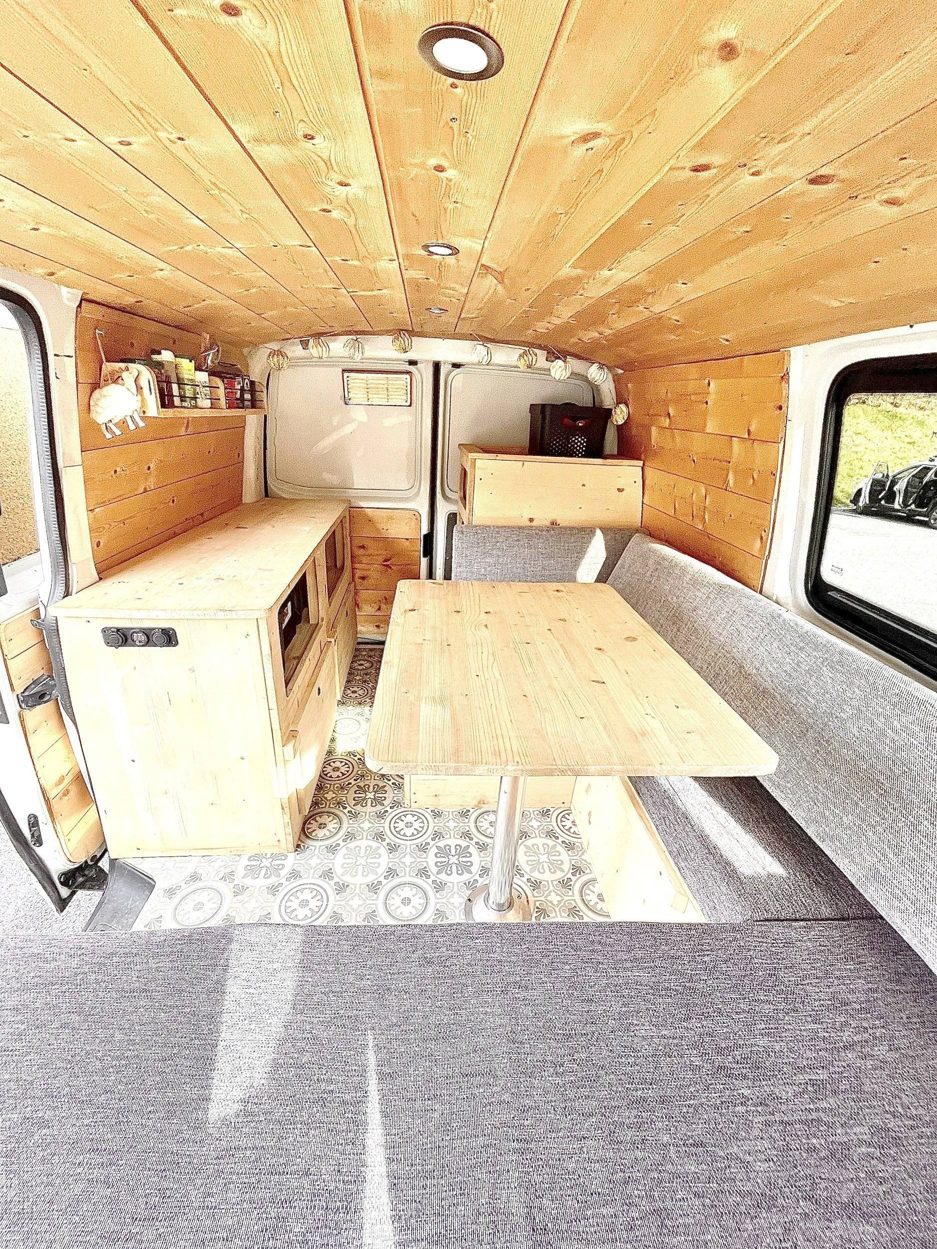 Volkswagen T5 2,0 l 140 ch