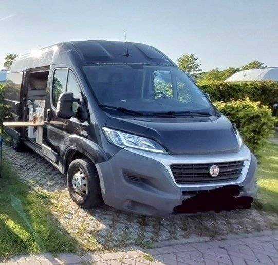 Vista del vehículo ángulo delantero Fiat Ducato 2,3 l Multijet 120 ch - Yescapa