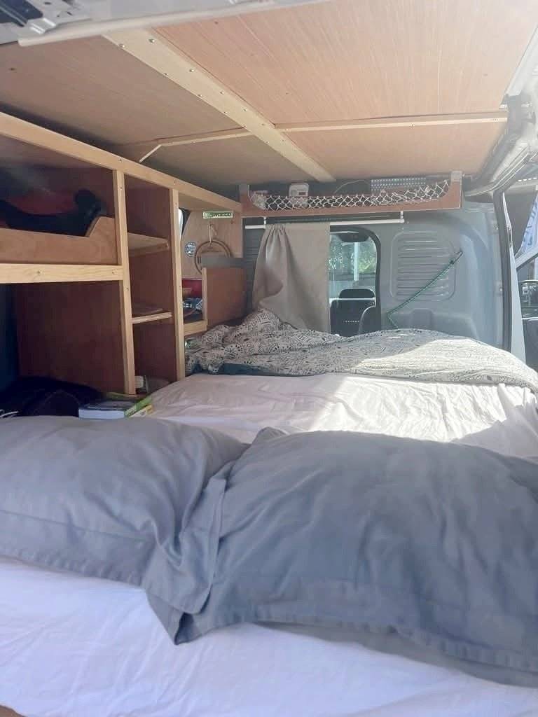 Berth Peugeot Expert 2,0l 120ch - Yescapa